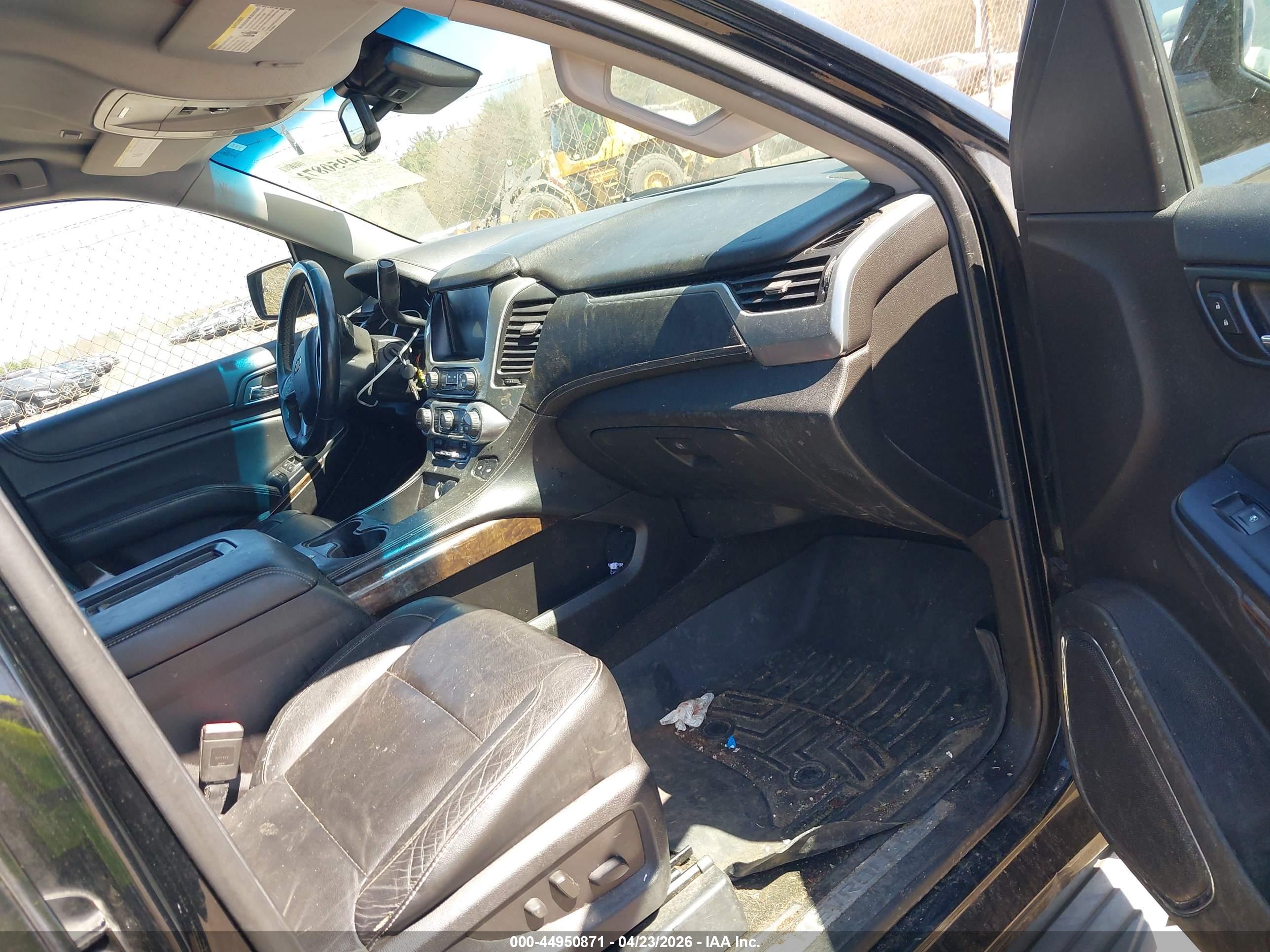CHEVROLET TAHOE image 5