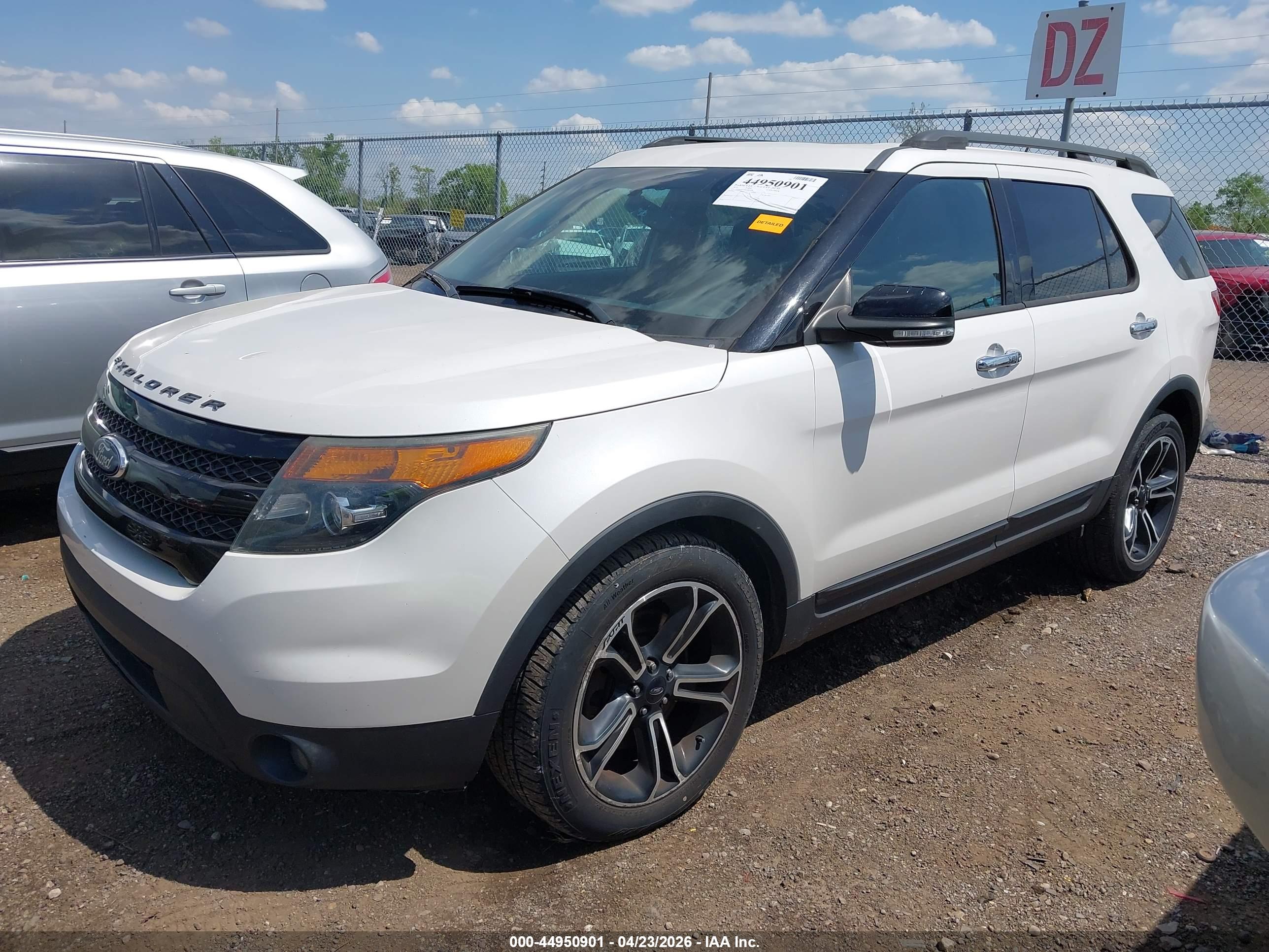 FORD EXPLORER image 2