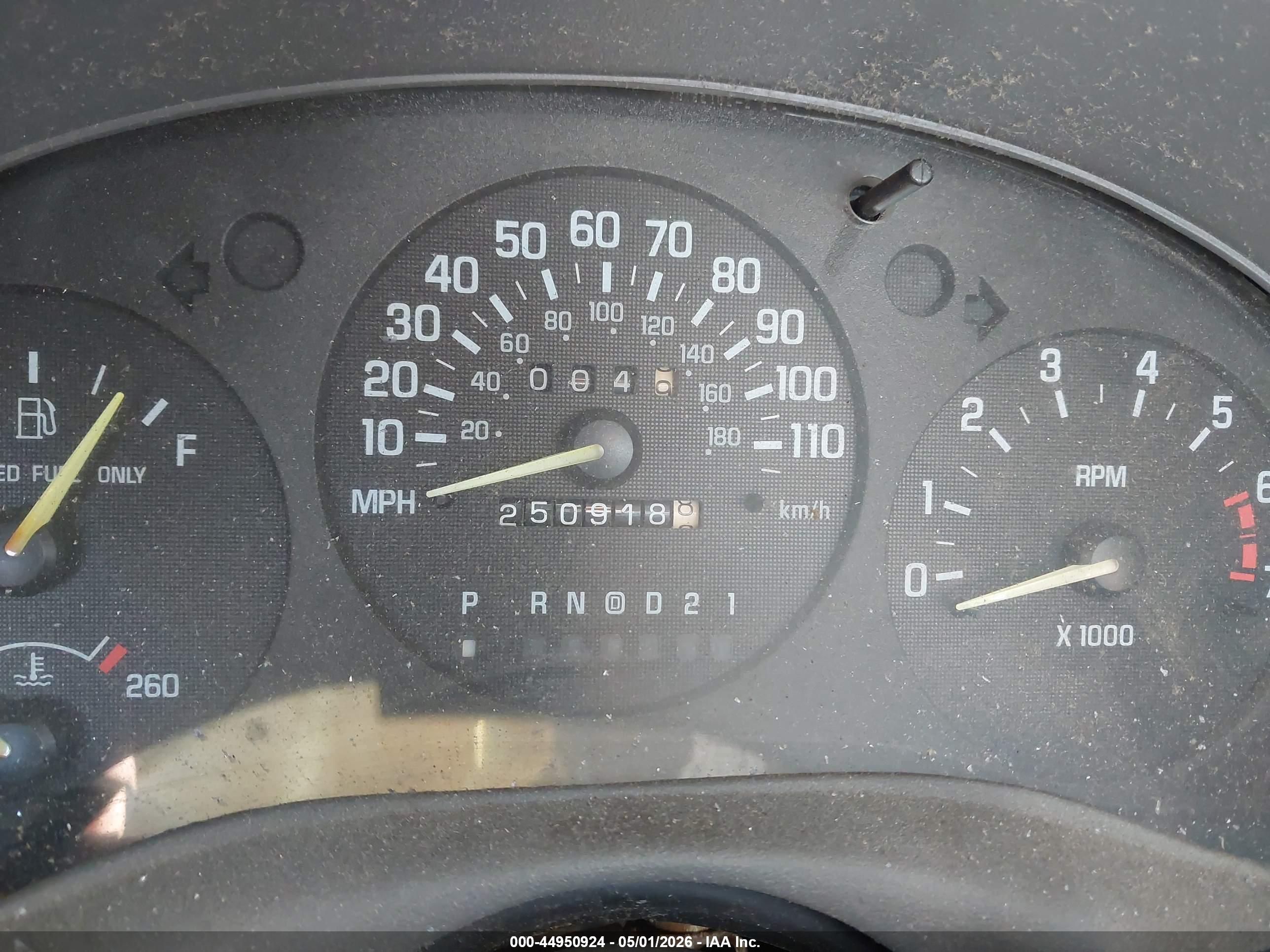 CHEVROLET LUMINA image 7