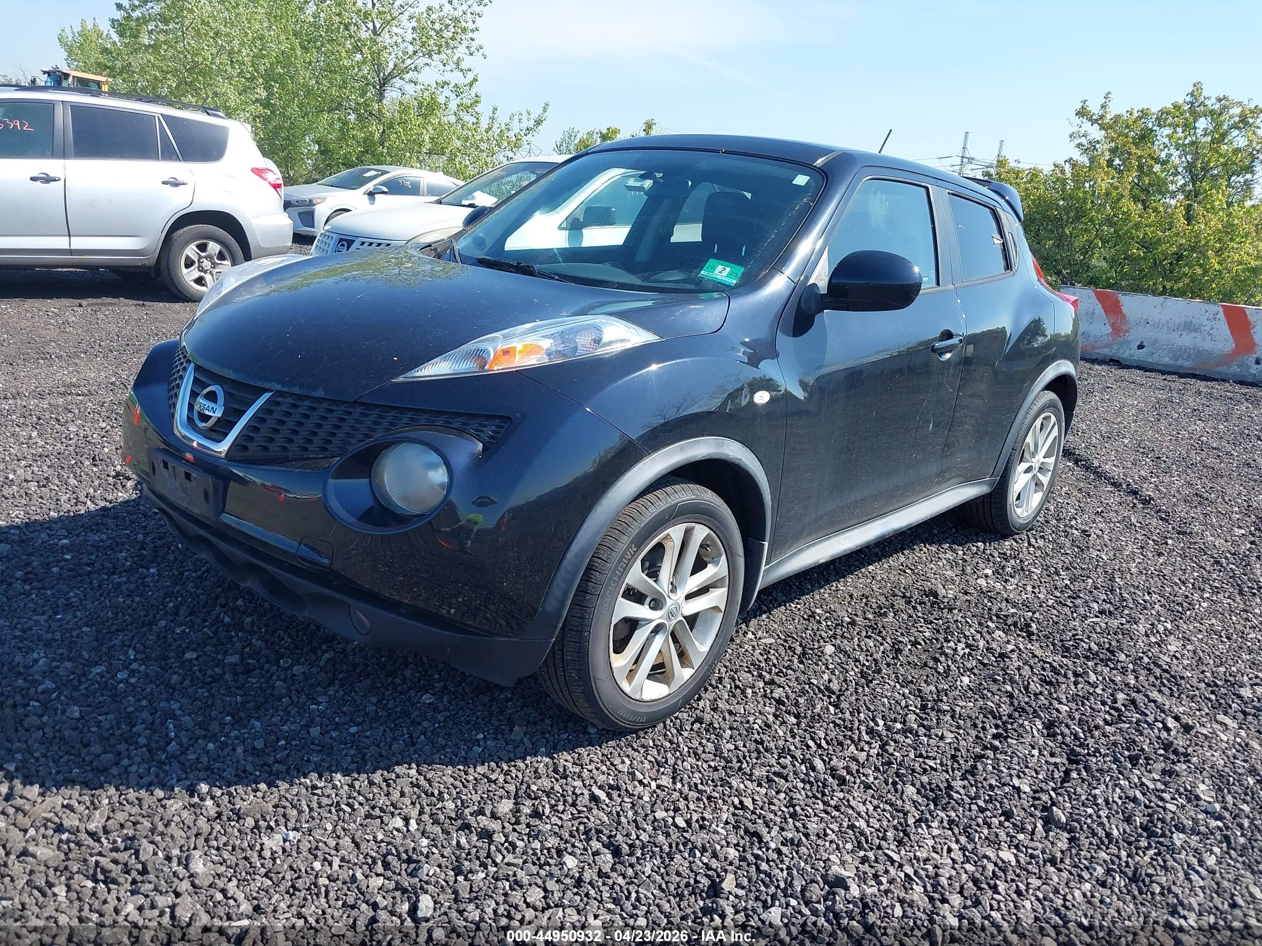 NISSAN JUKE image 2