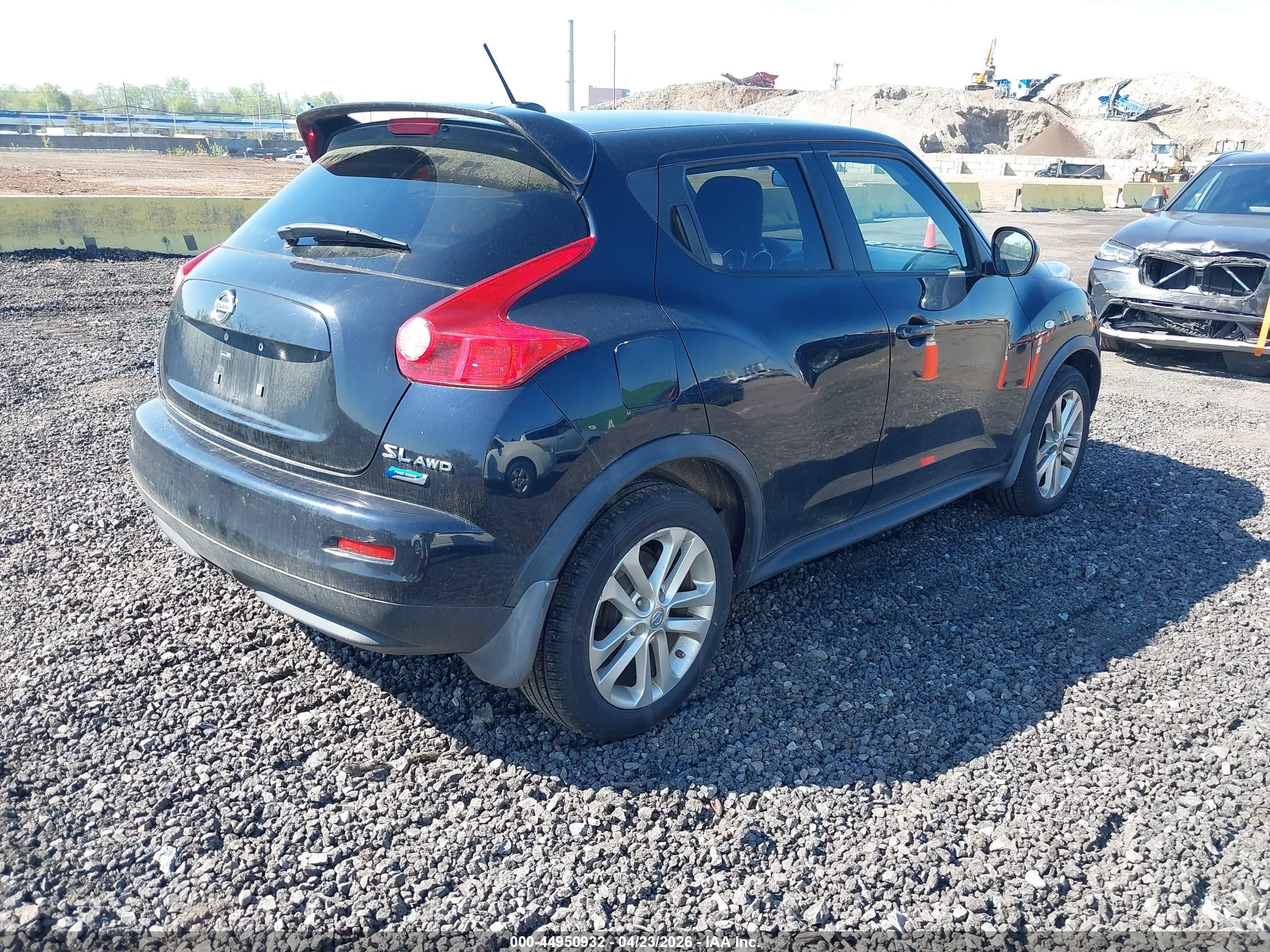 NISSAN JUKE image 4