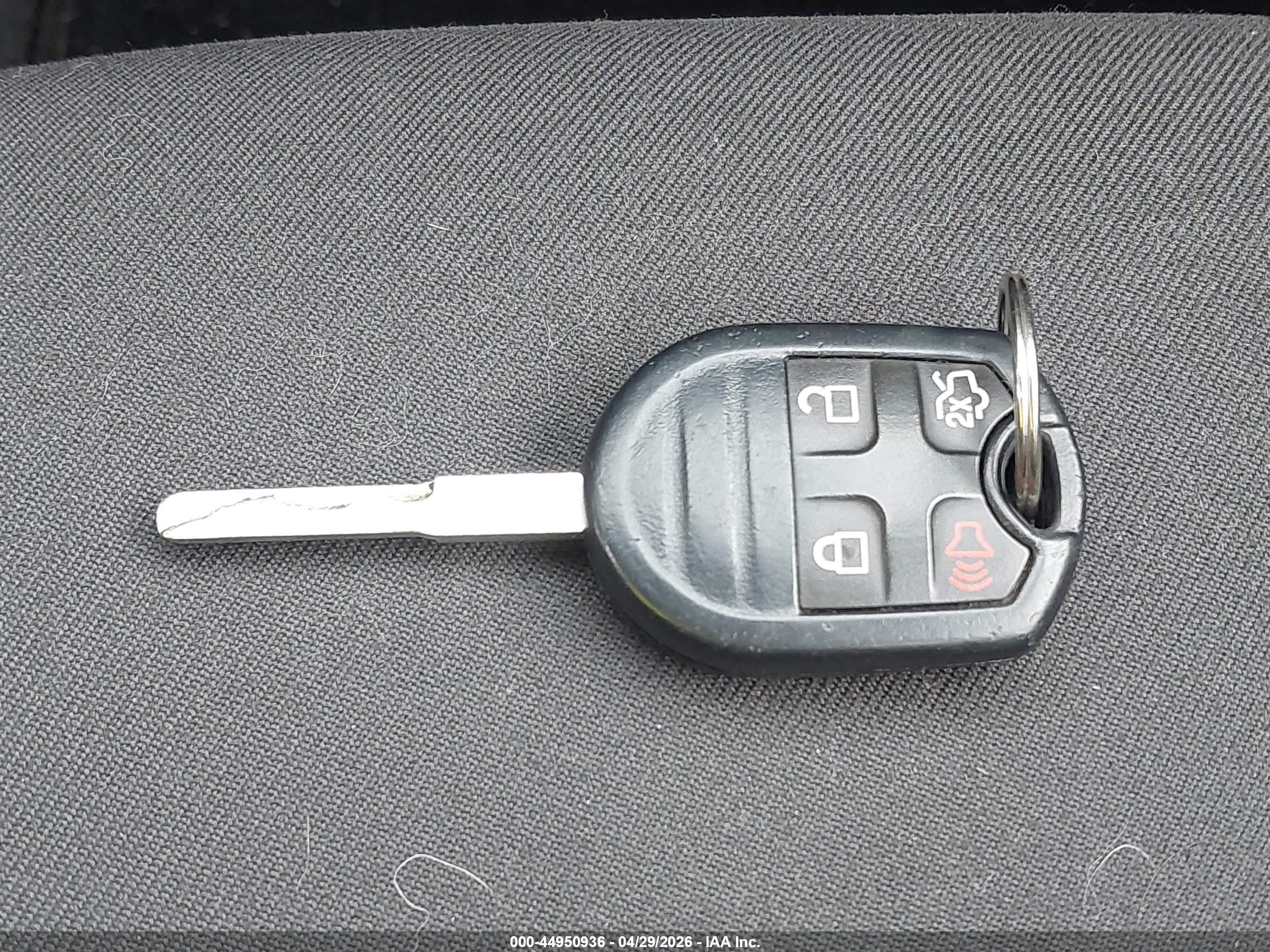 FORD FIESTA image 11
