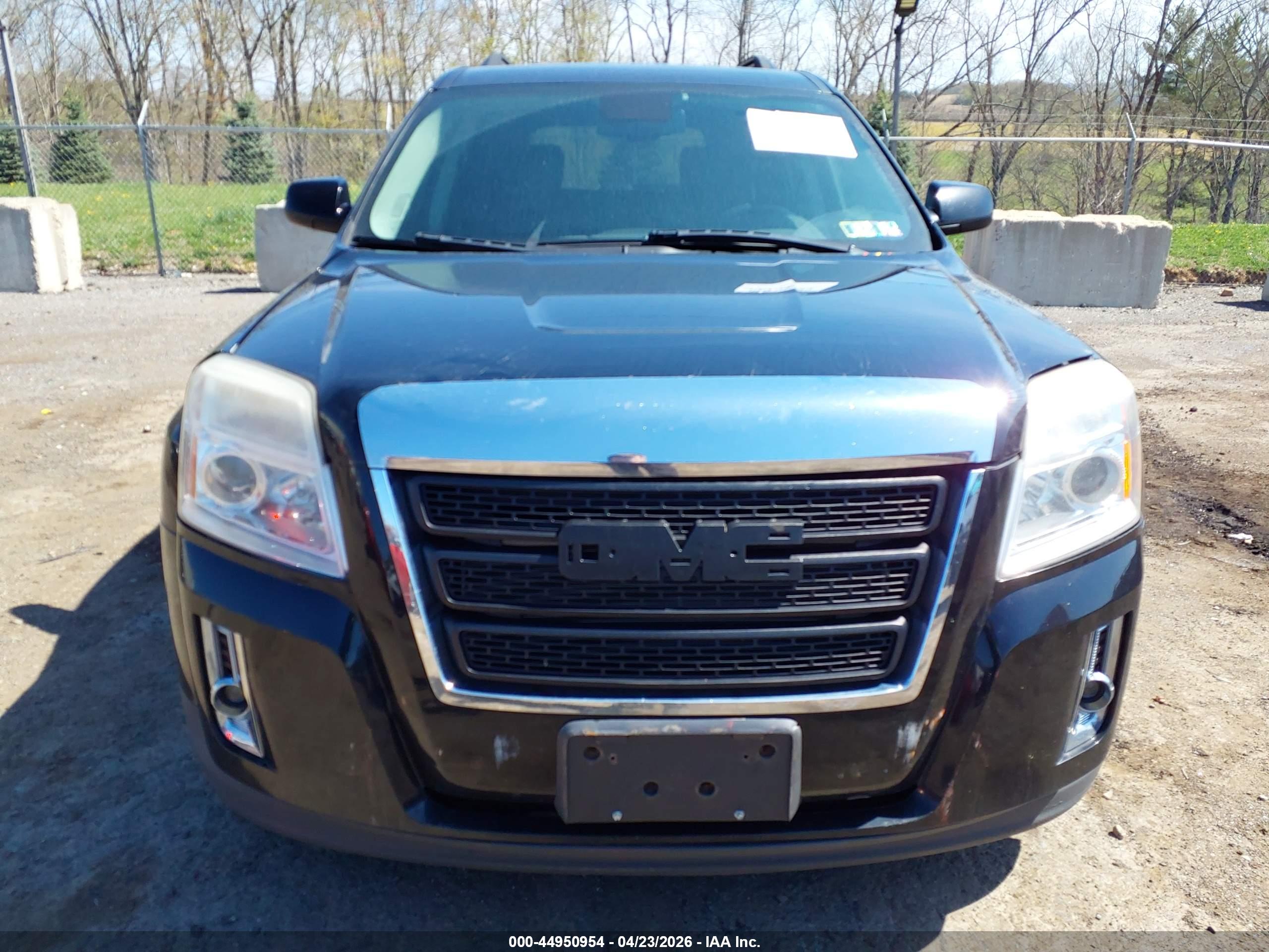 GMC TERRAIN image 6