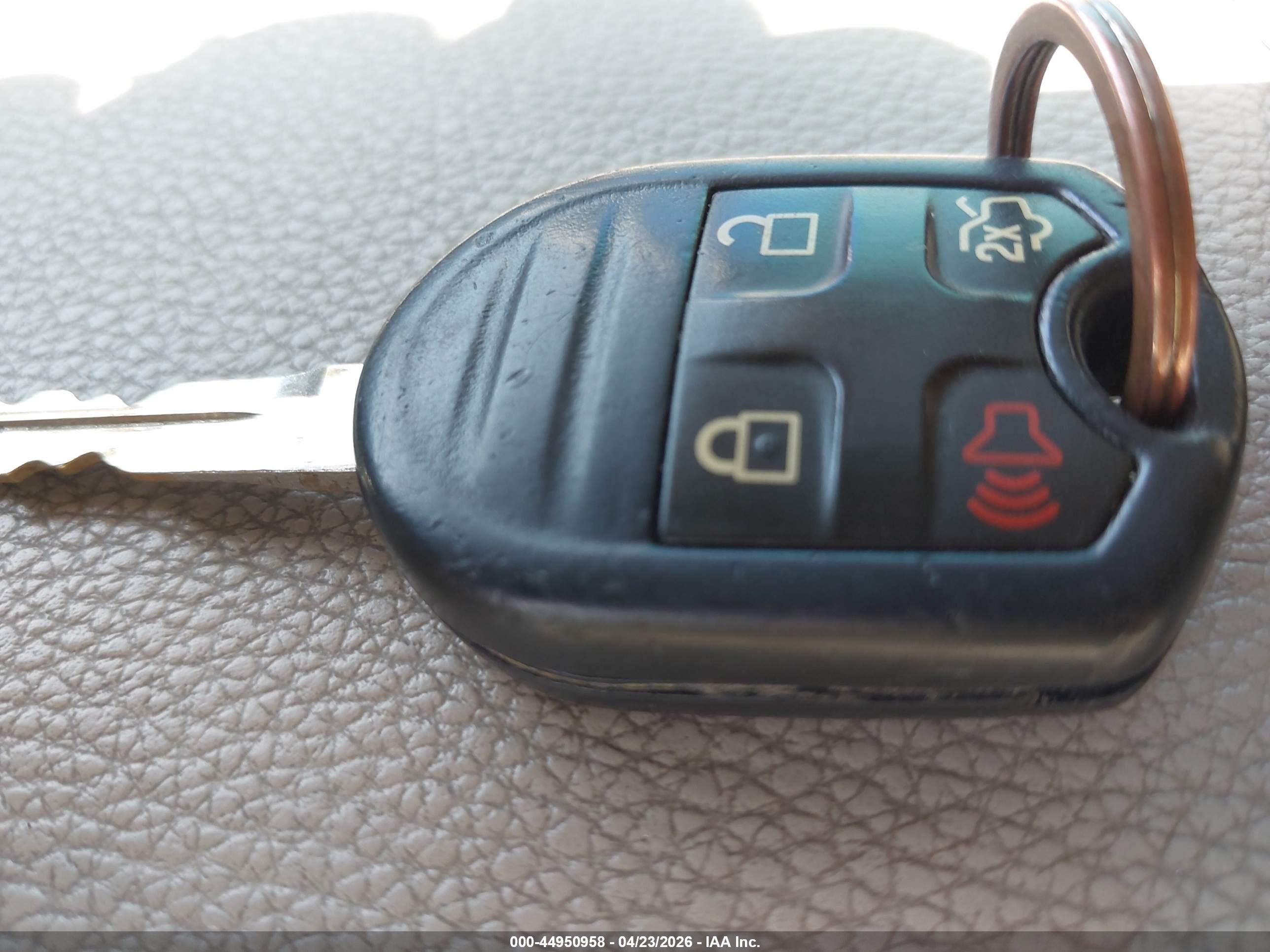 FORD EXPEDITION image 11