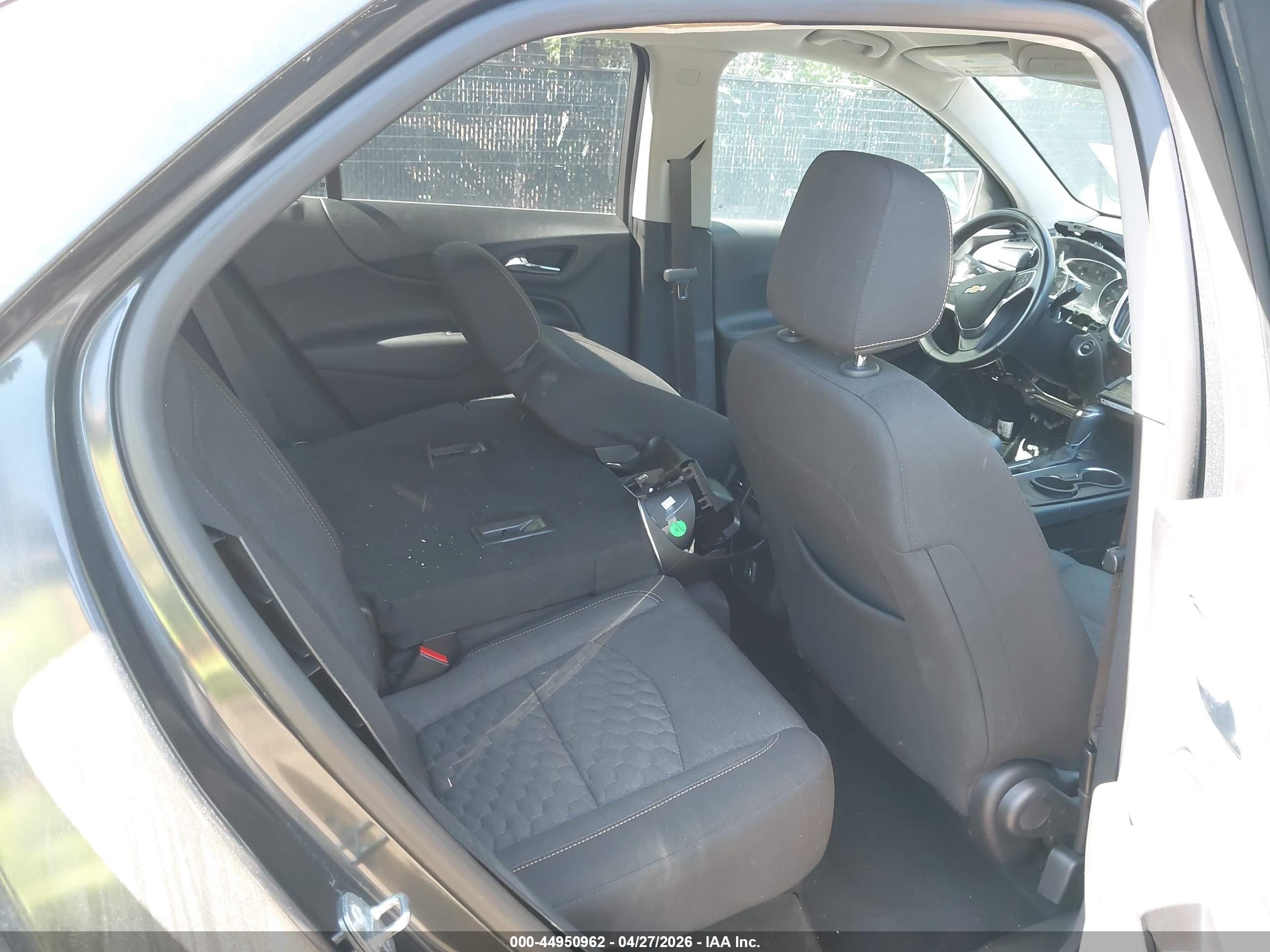CHEVROLET EQUINOX image 8