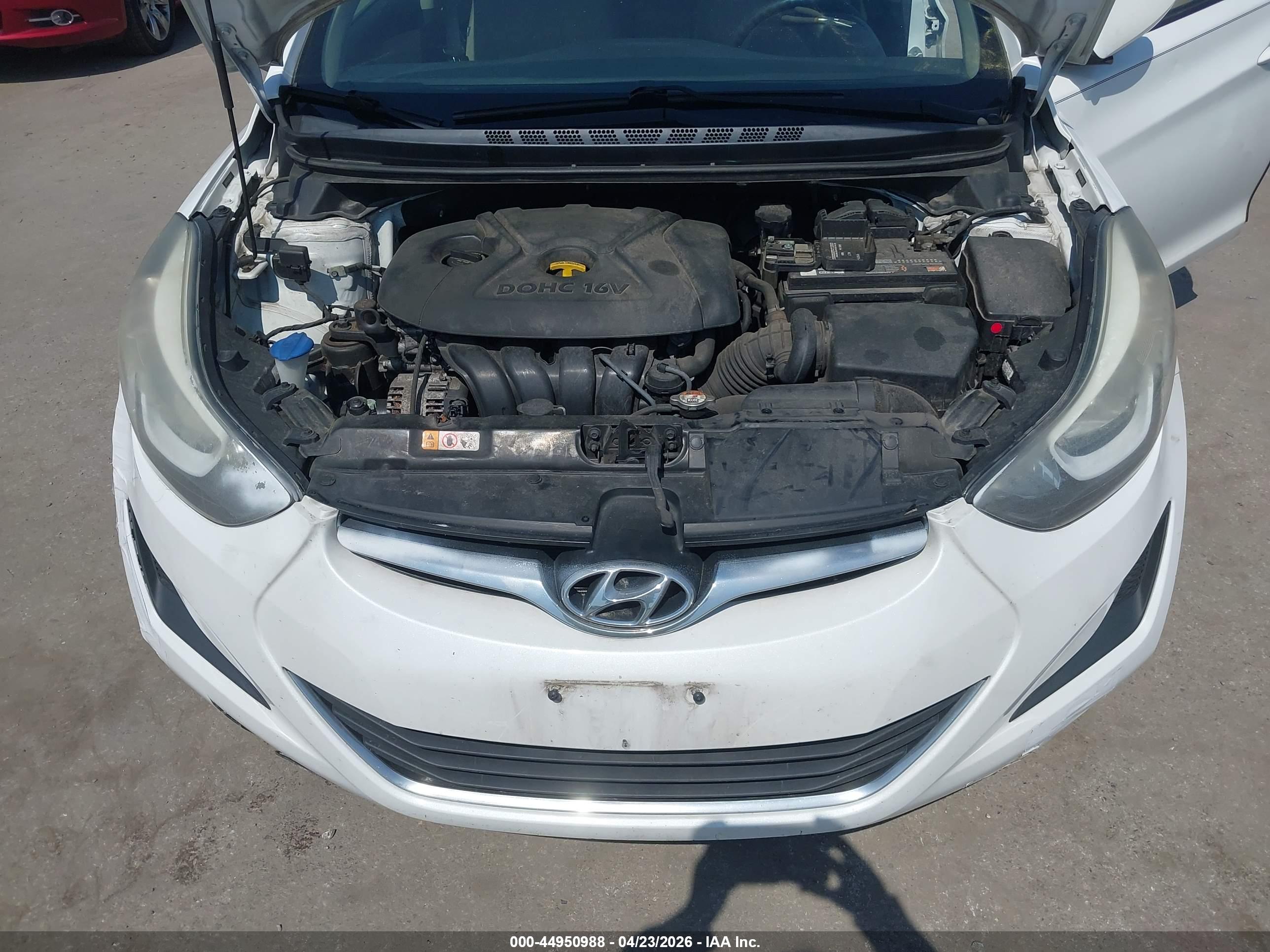 HYUNDAI ELANTRA image 10