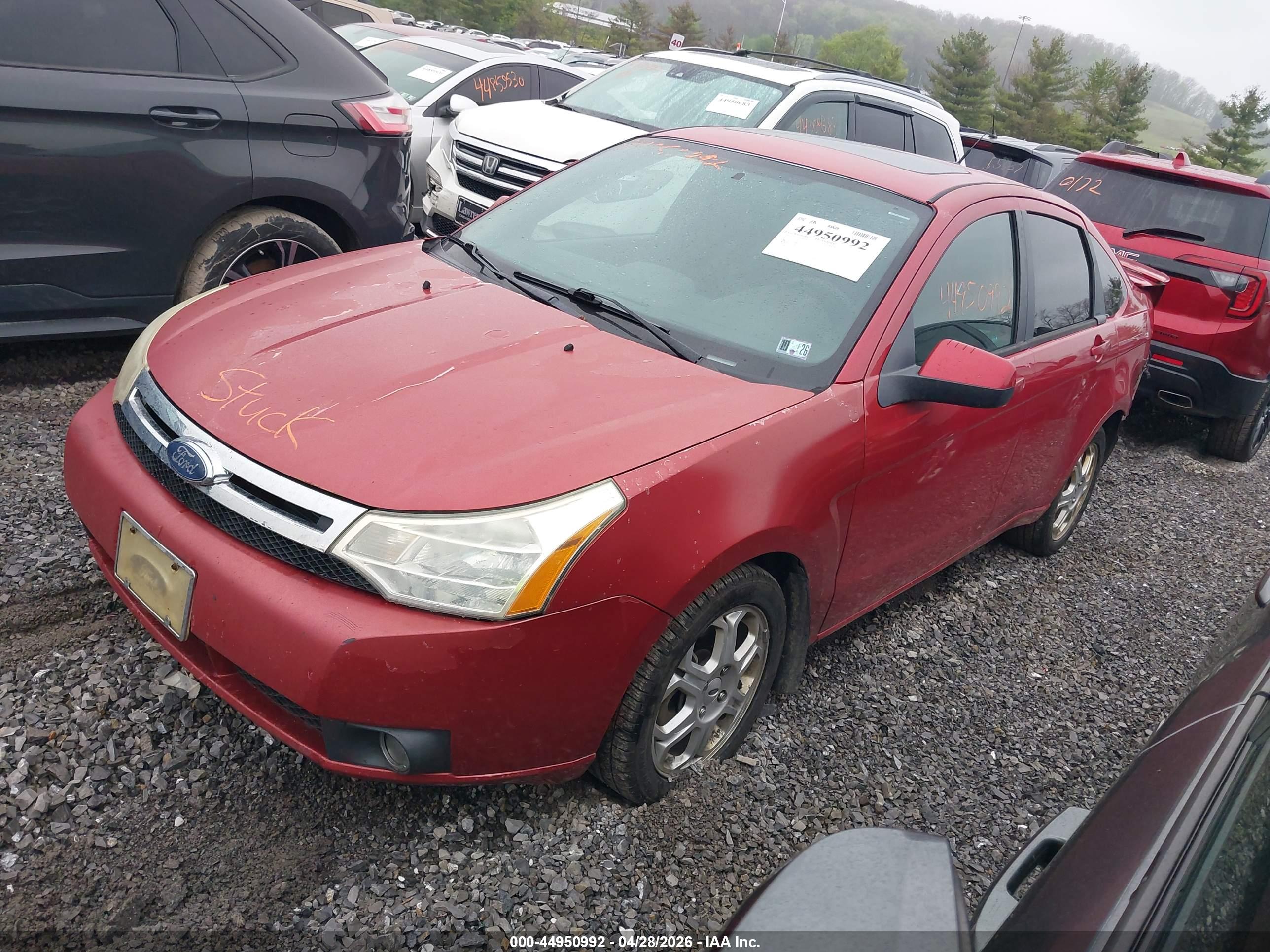 FORD FOCUS image 2