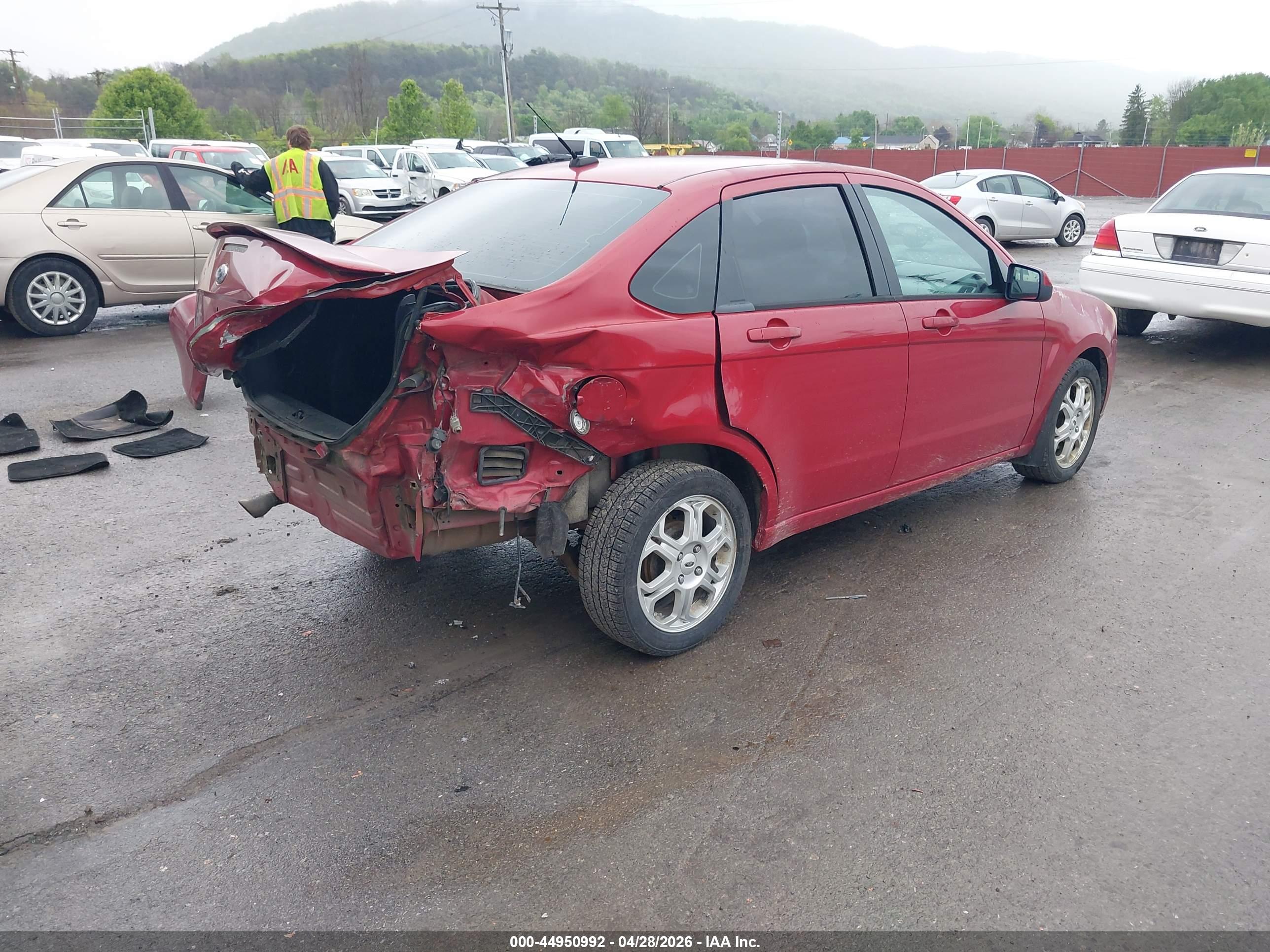 FORD FOCUS image 4