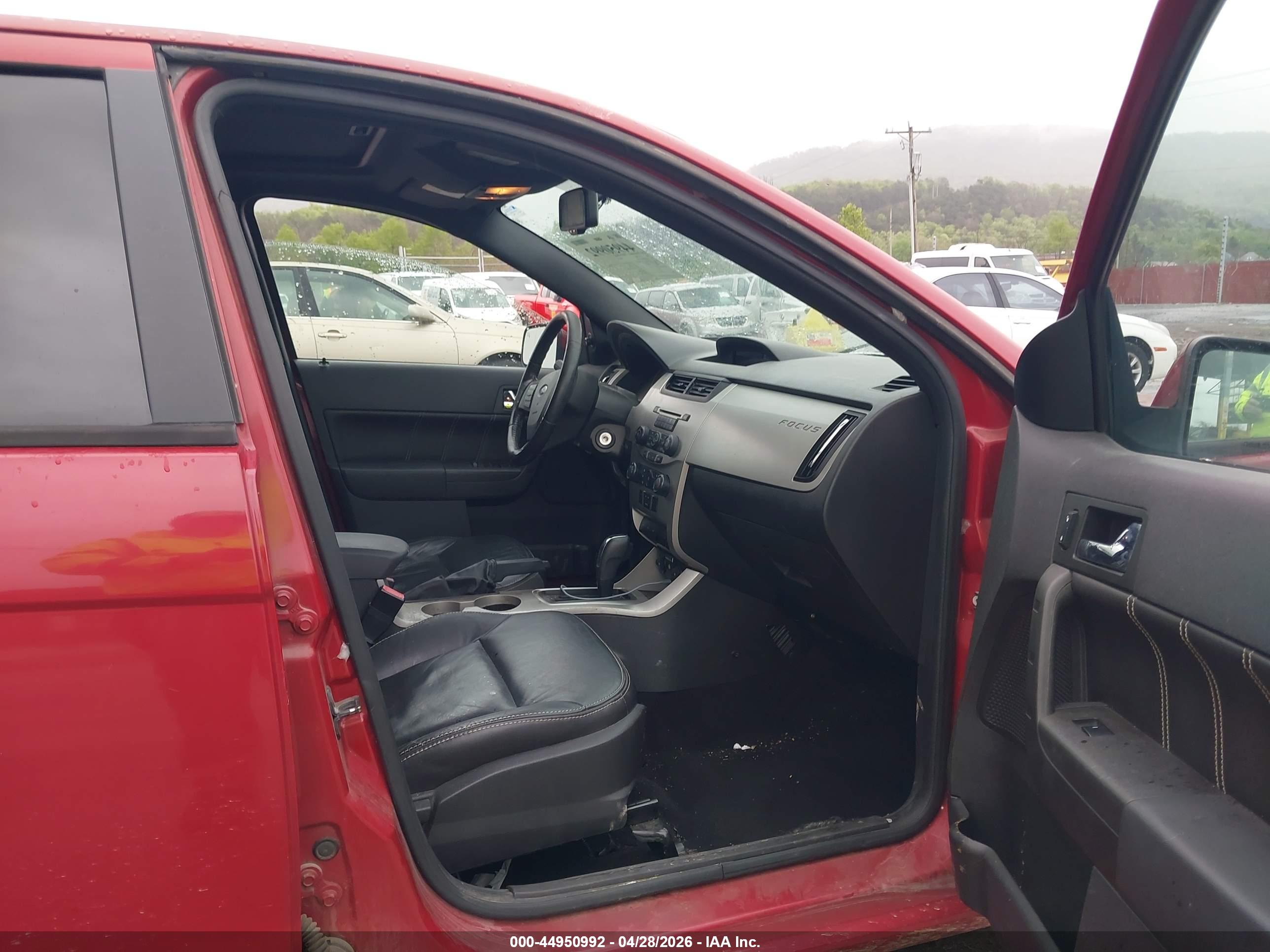 FORD FOCUS image 5