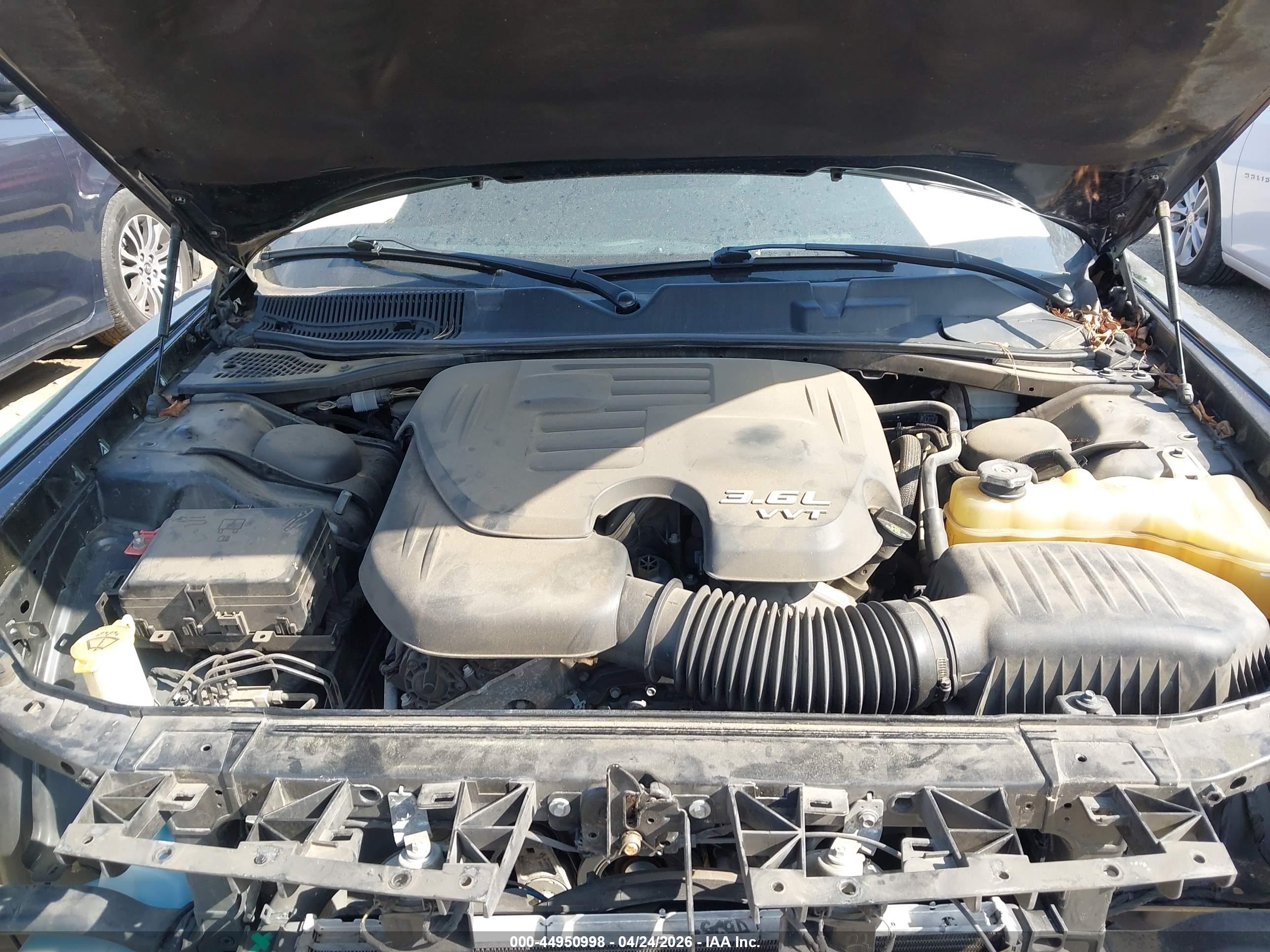 DODGE CHALLENGER image 10