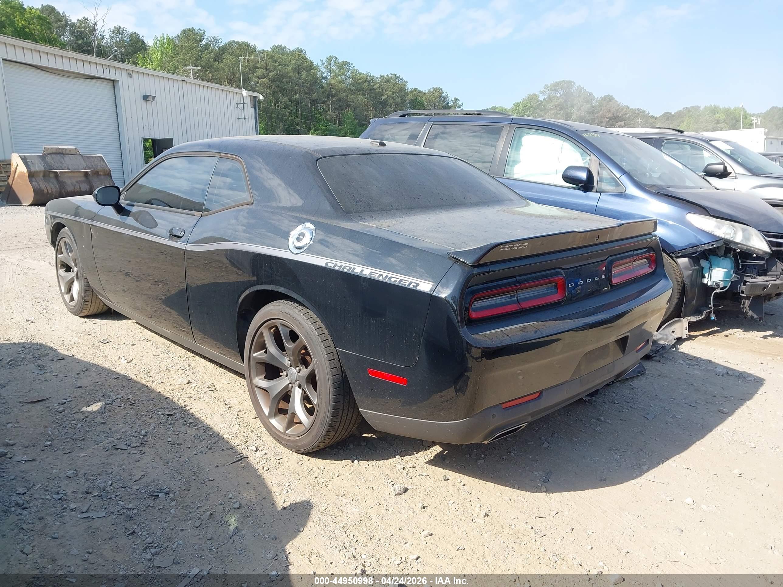 DODGE CHALLENGER image 3