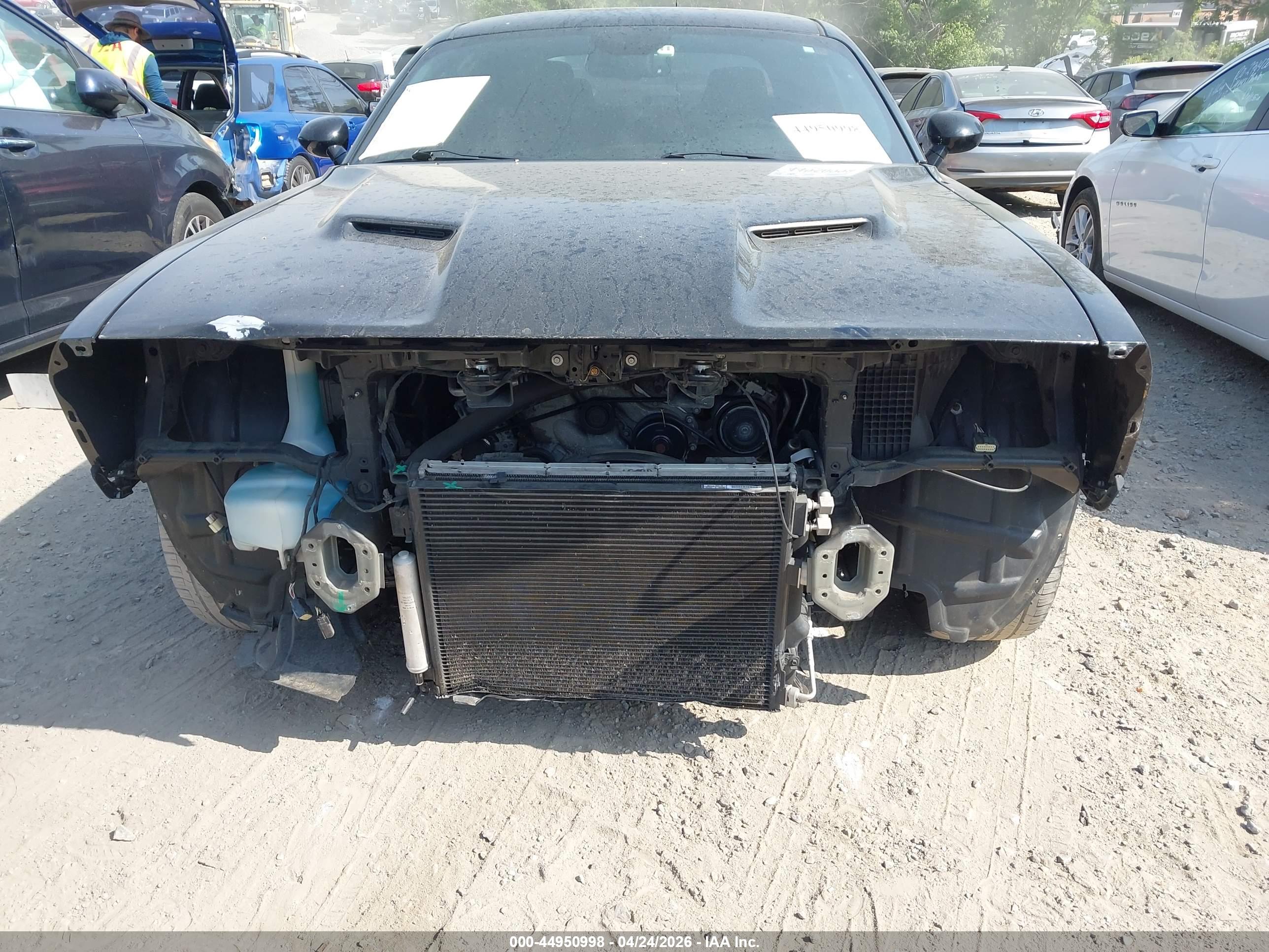 DODGE CHALLENGER image 6