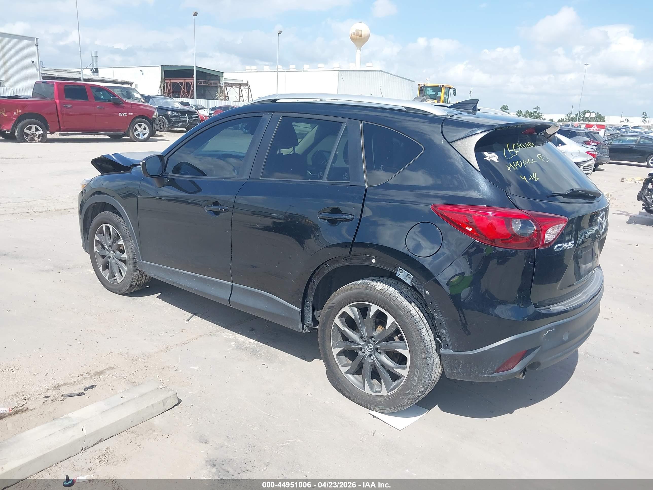 MAZDA CX-5 image 3