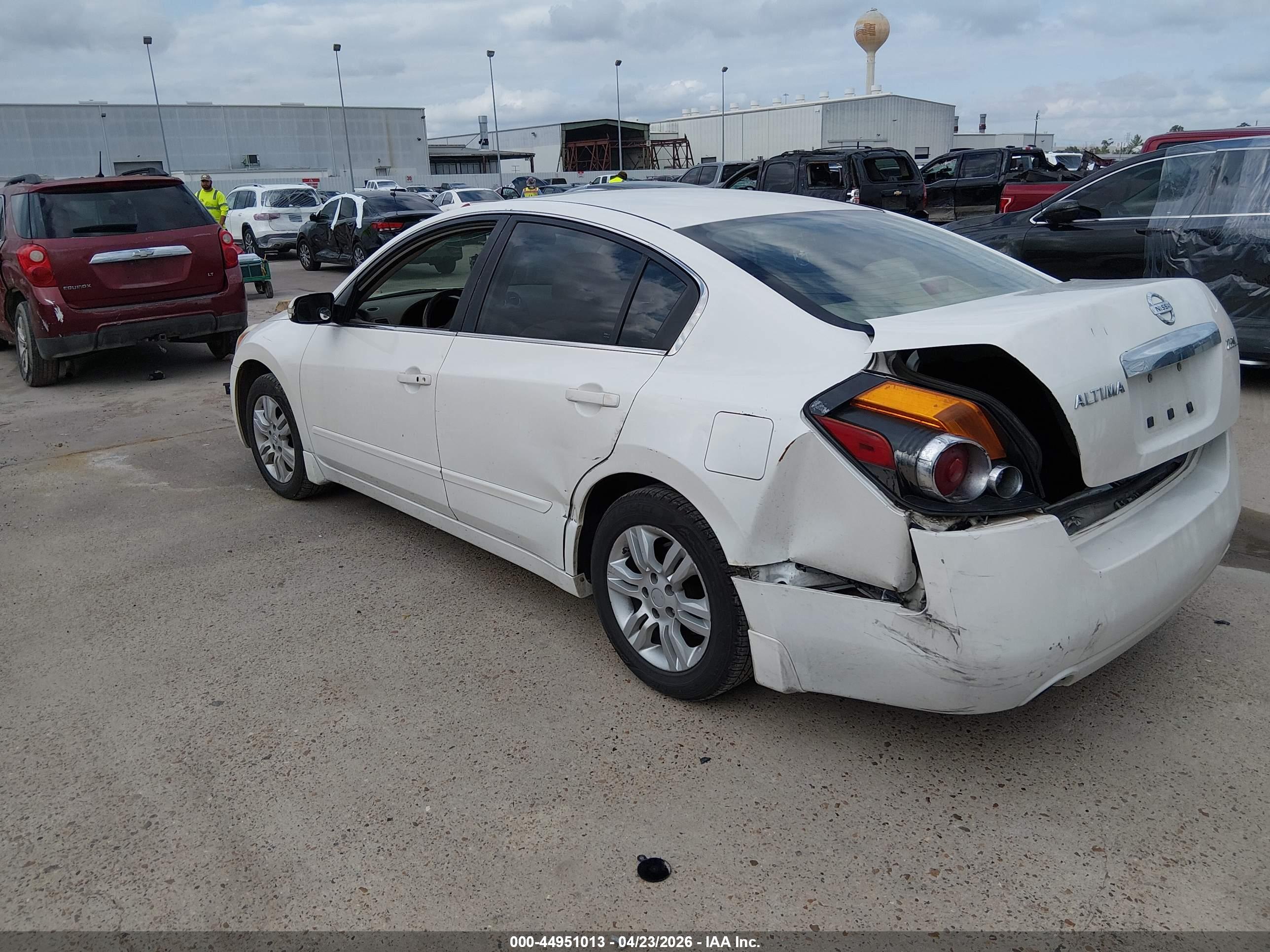 NISSAN ALTIMA image 3