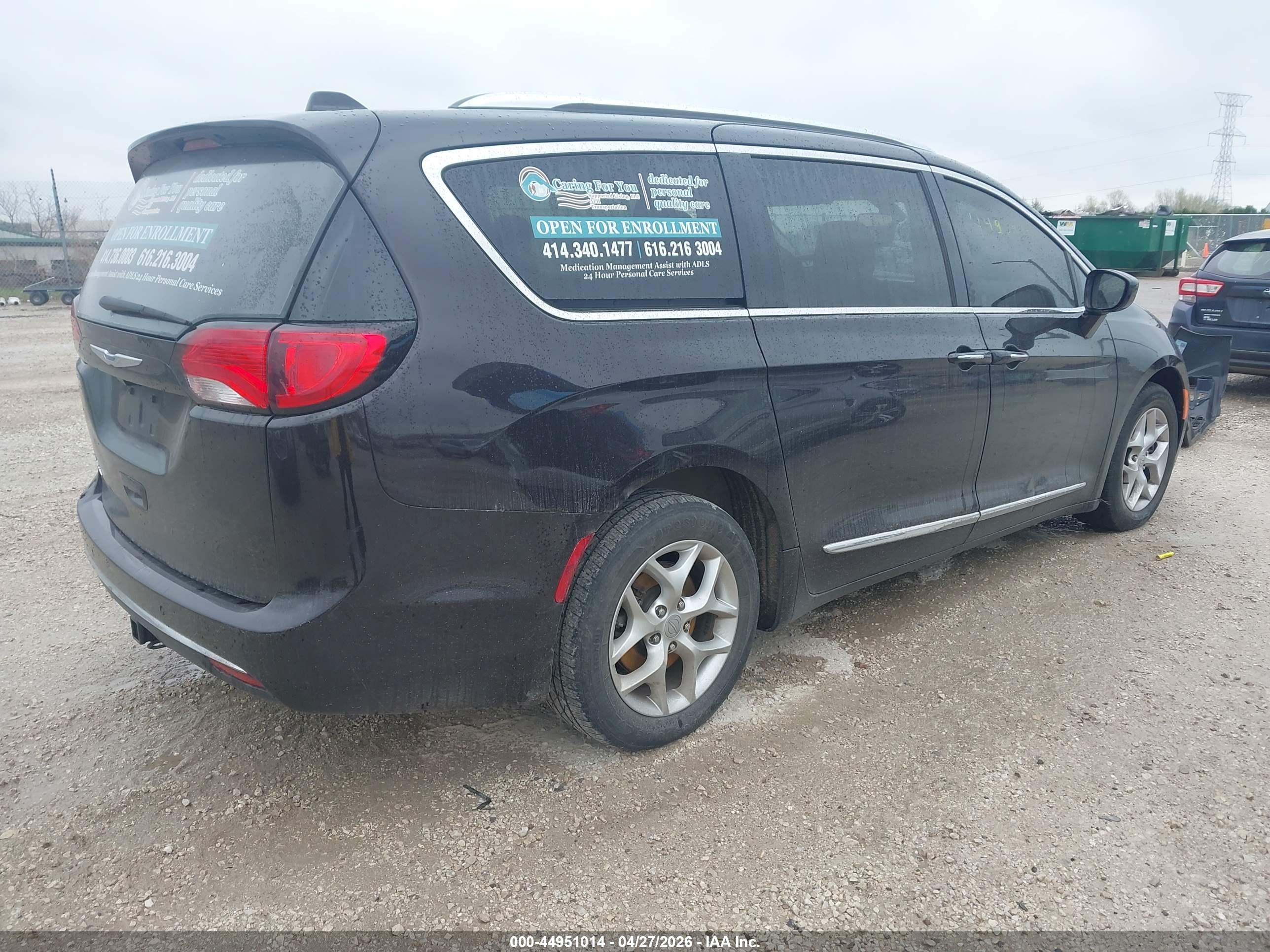 CHRYSLER PACIFICA image 4
