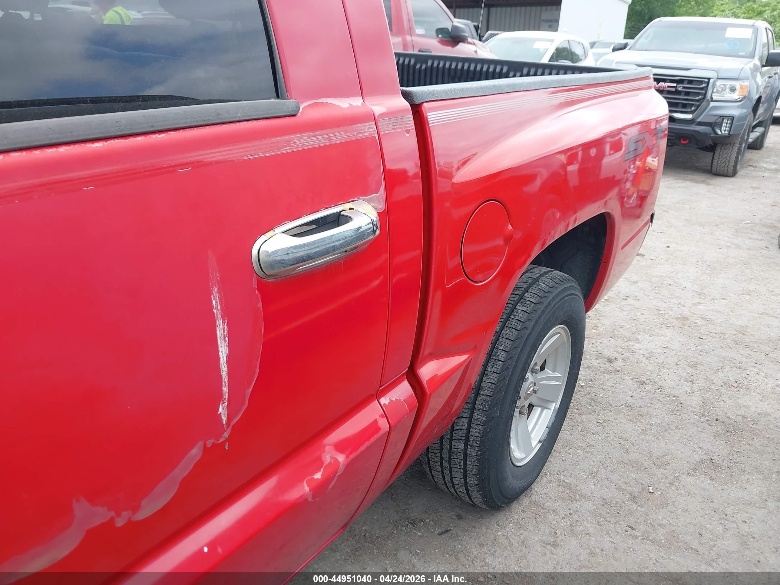 DODGE DAKOTA image 6
