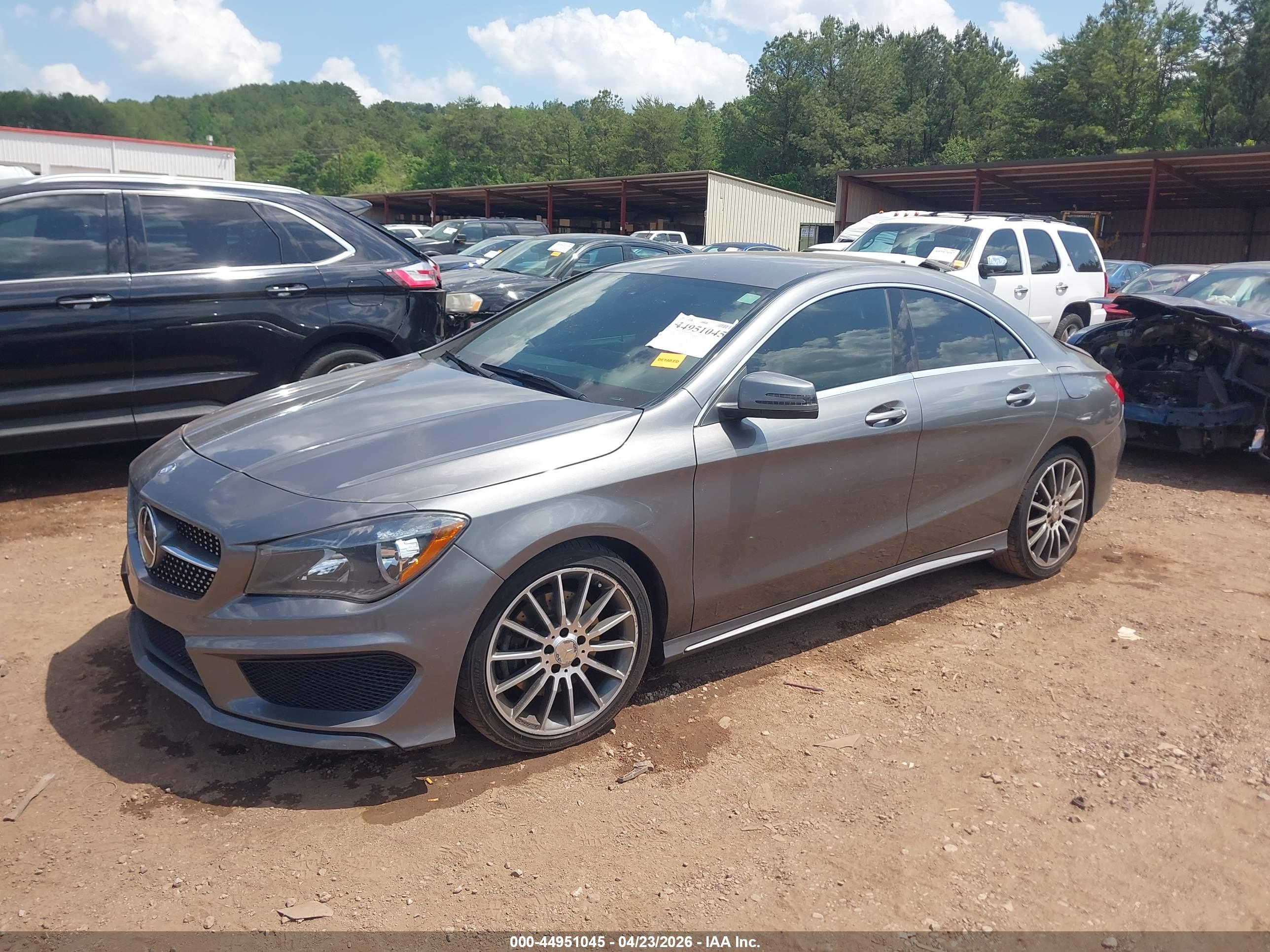 MERCEDES-BENZ CLA image 2