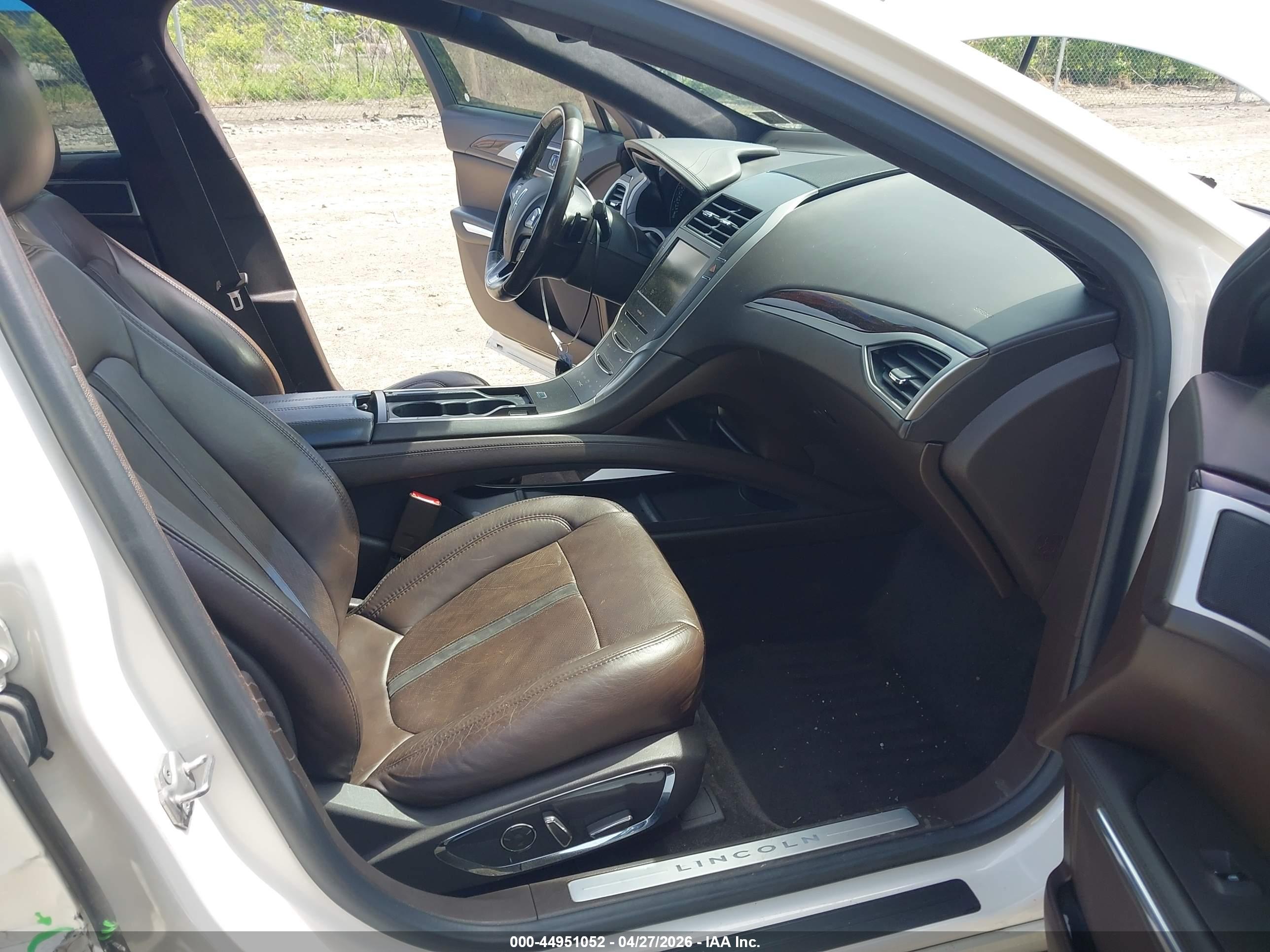 LINCOLN MKZ image 5
