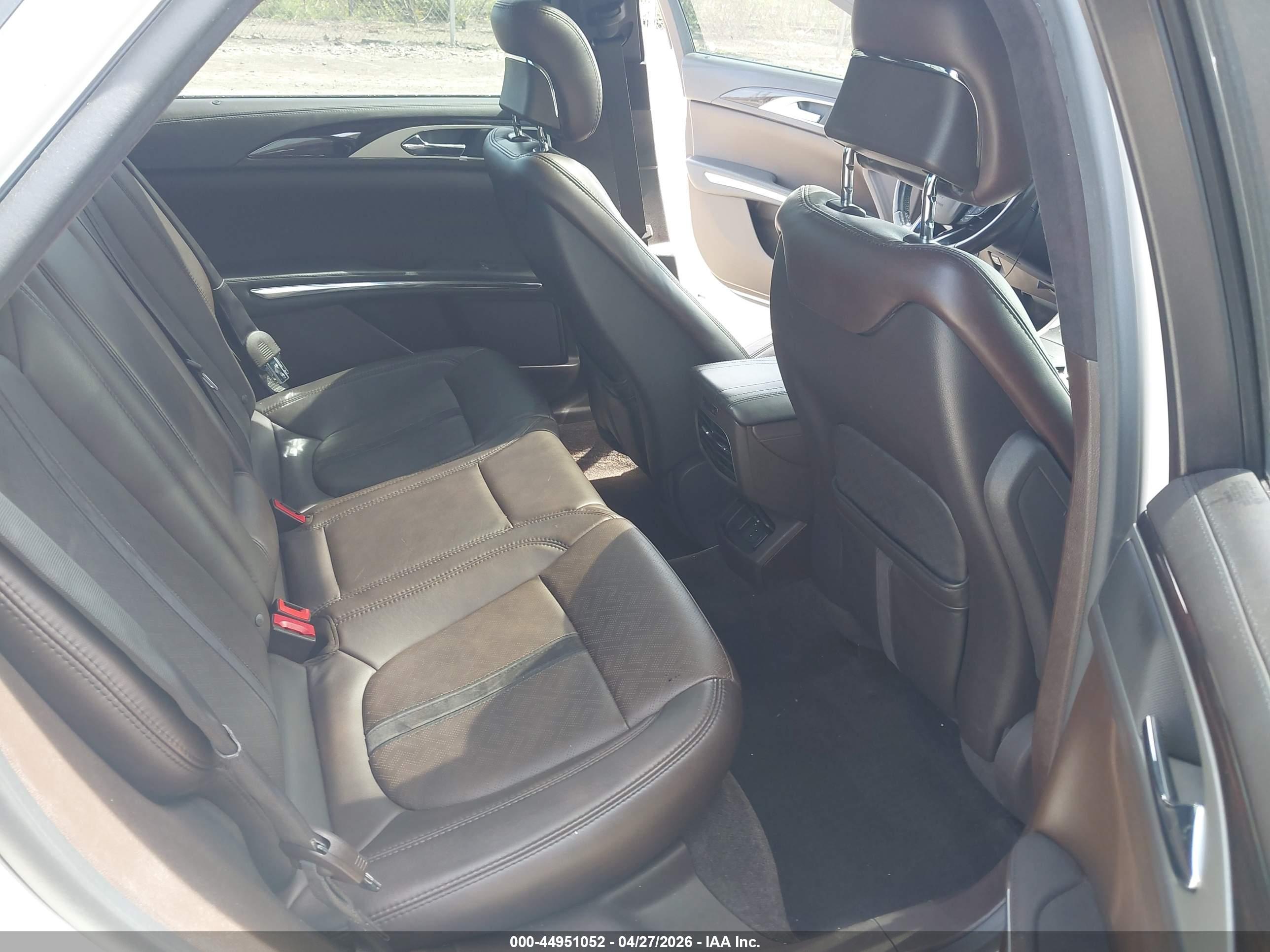 LINCOLN MKZ image 8