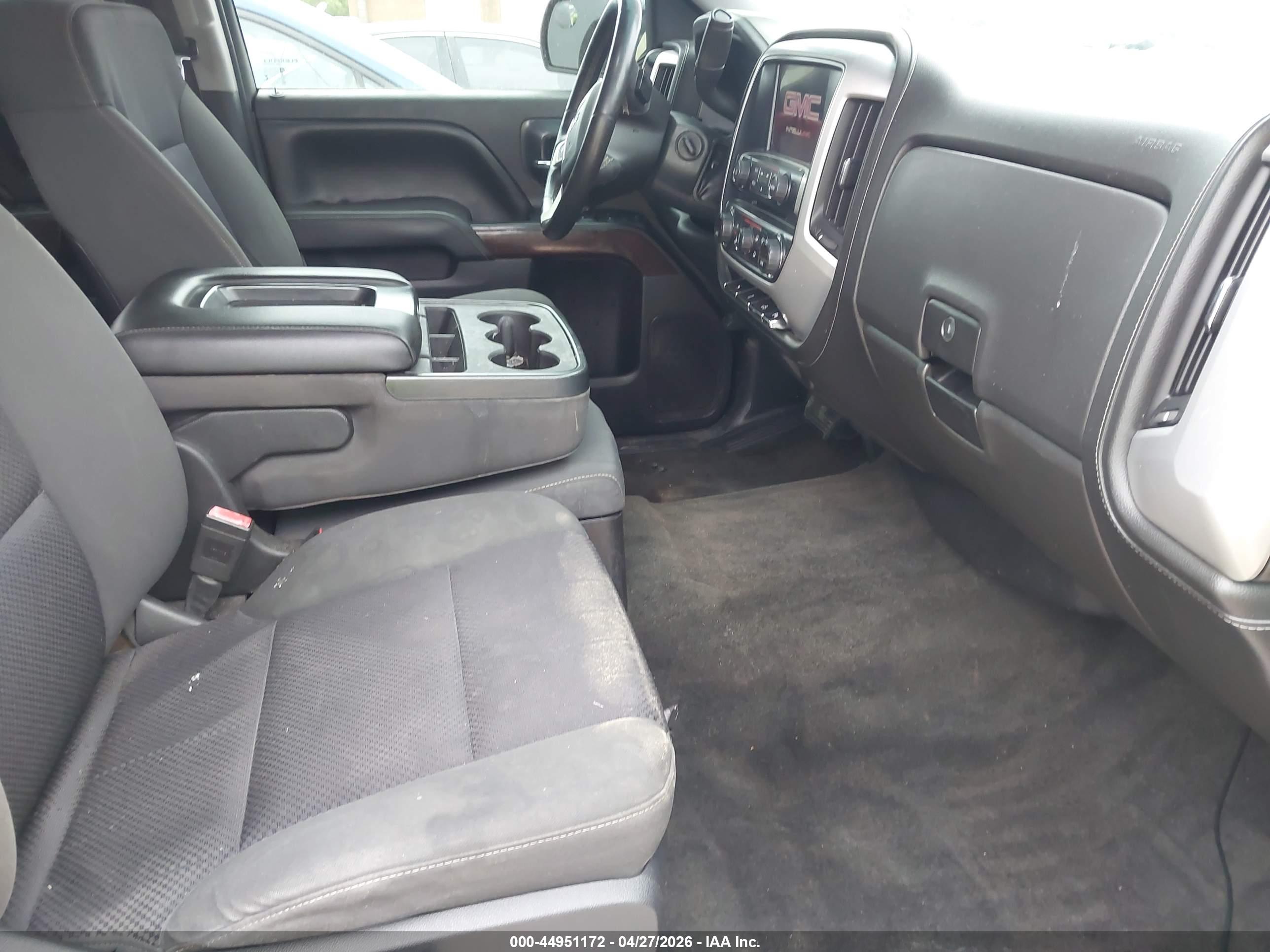 GMC SIERRA image 5