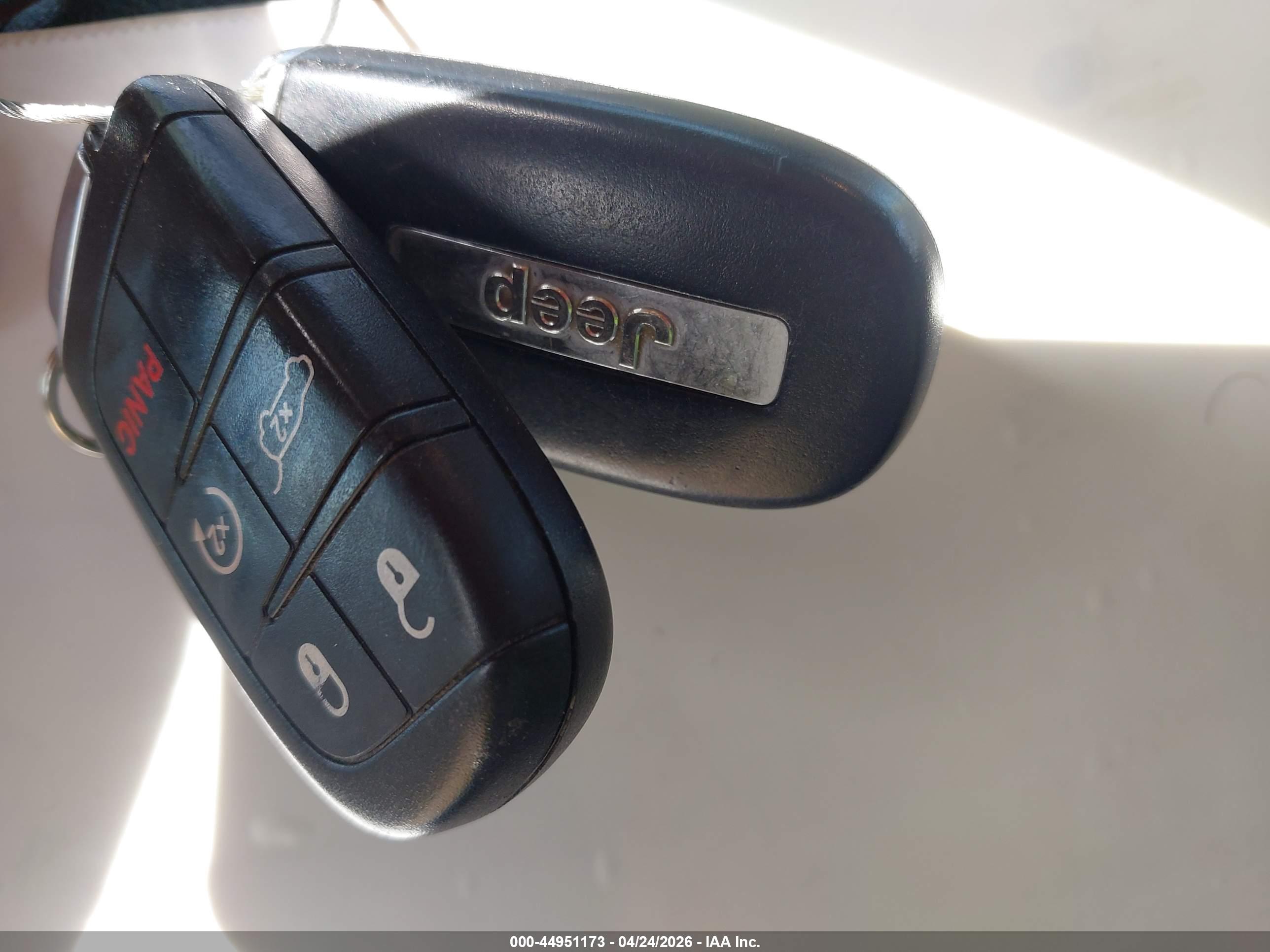 JEEP GRAND image 11