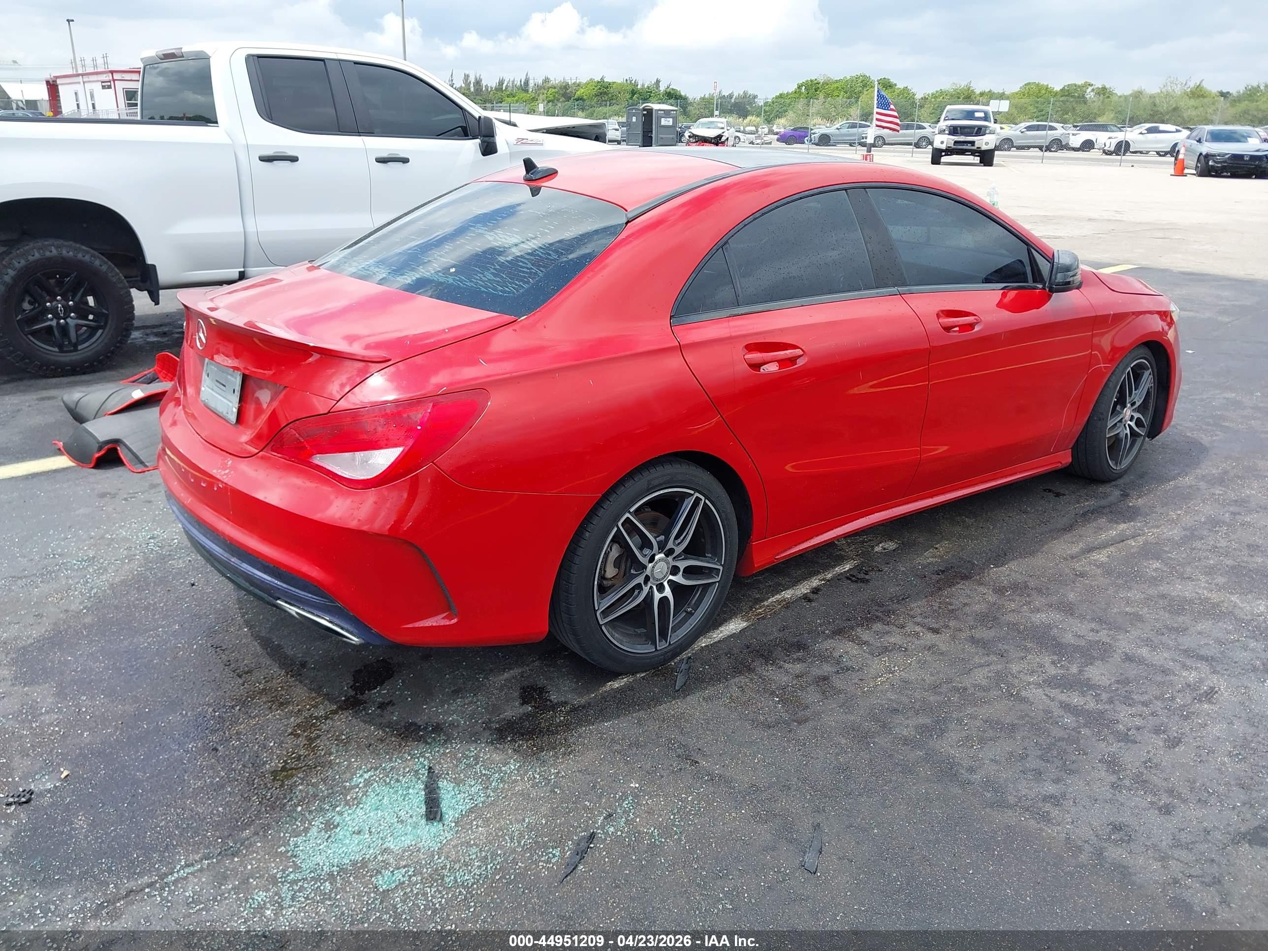 MERCEDES-BENZ CLA image 4