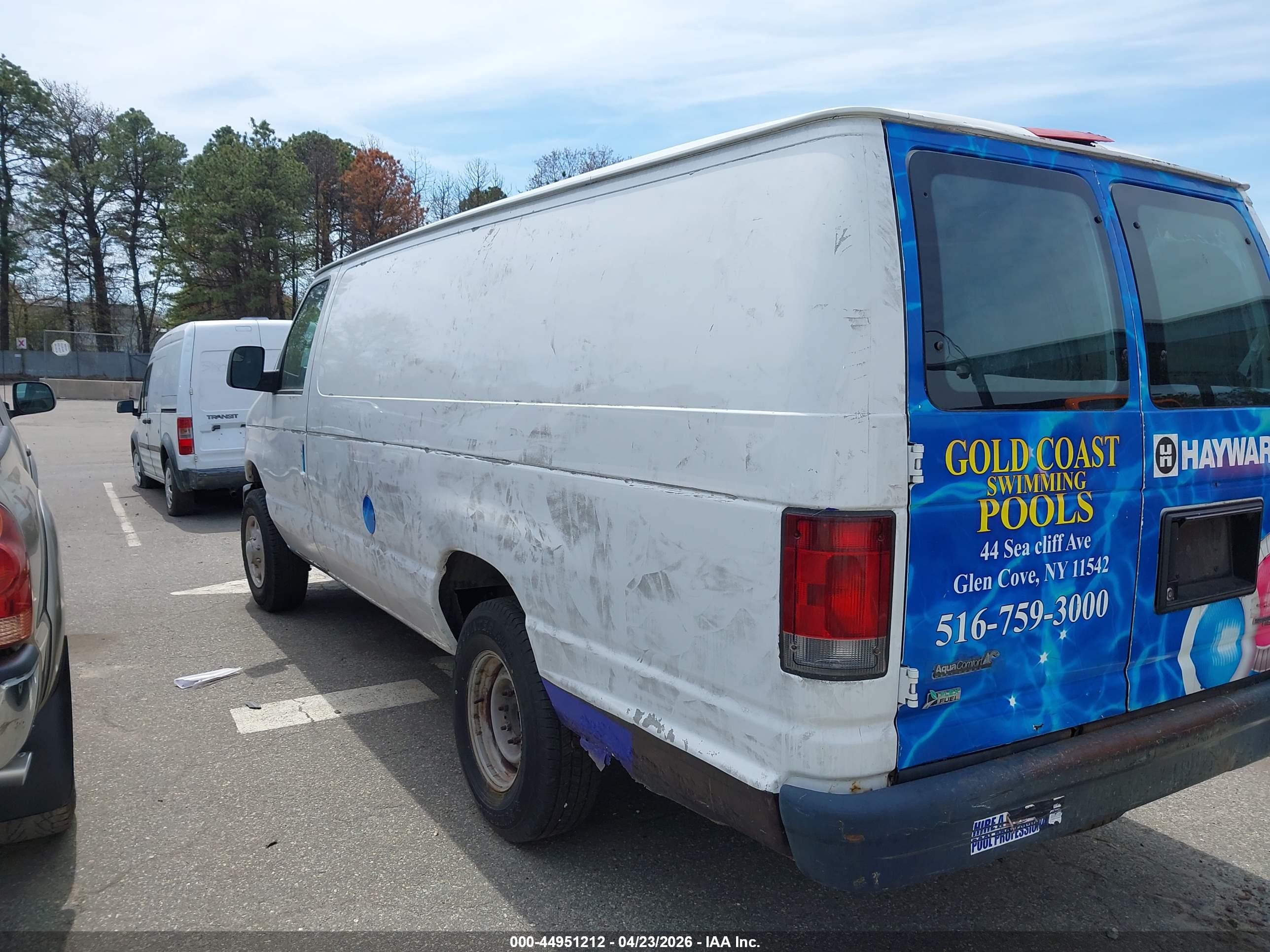 FORD E-250 image 3
