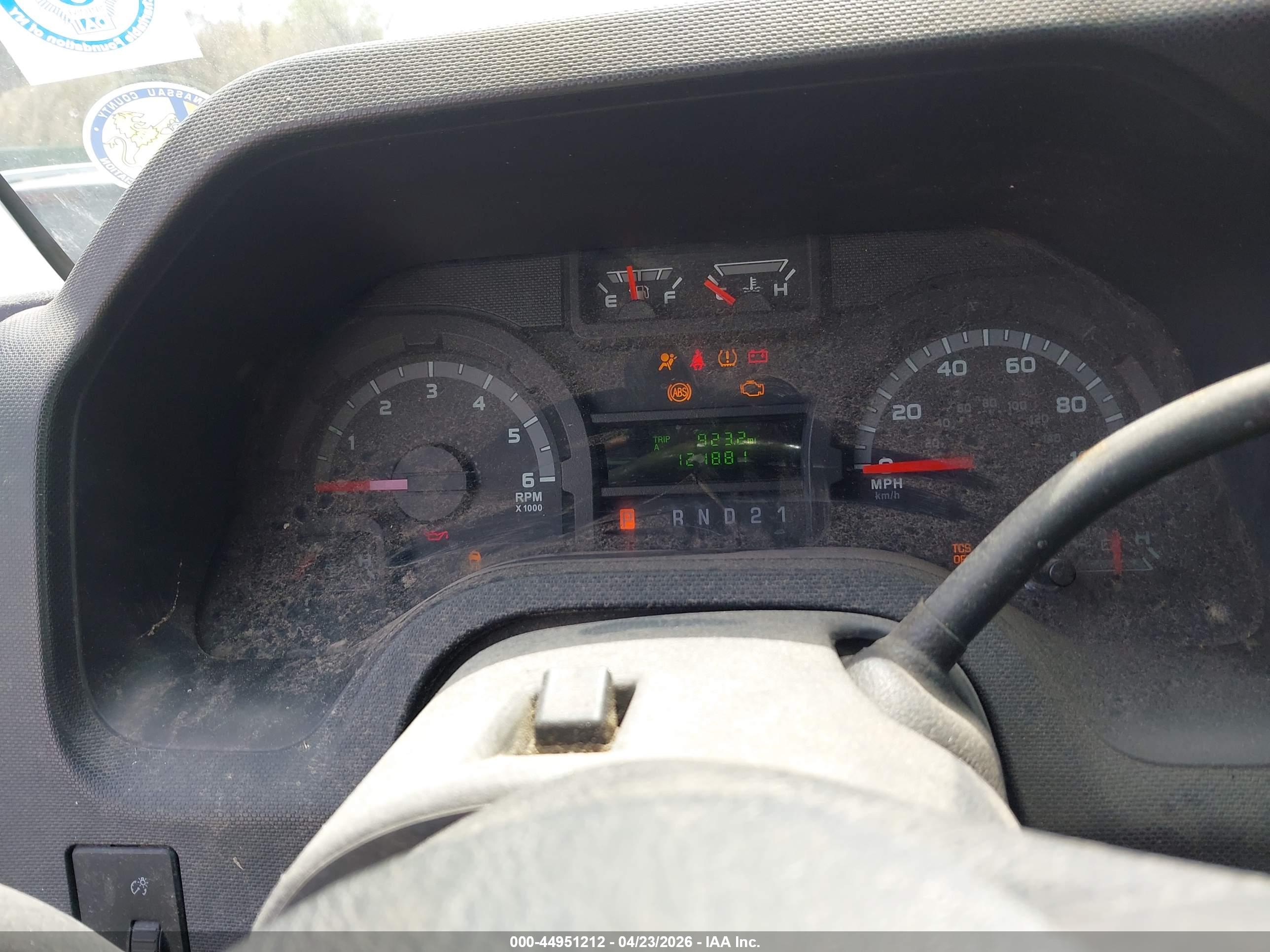 FORD E-250 image 7