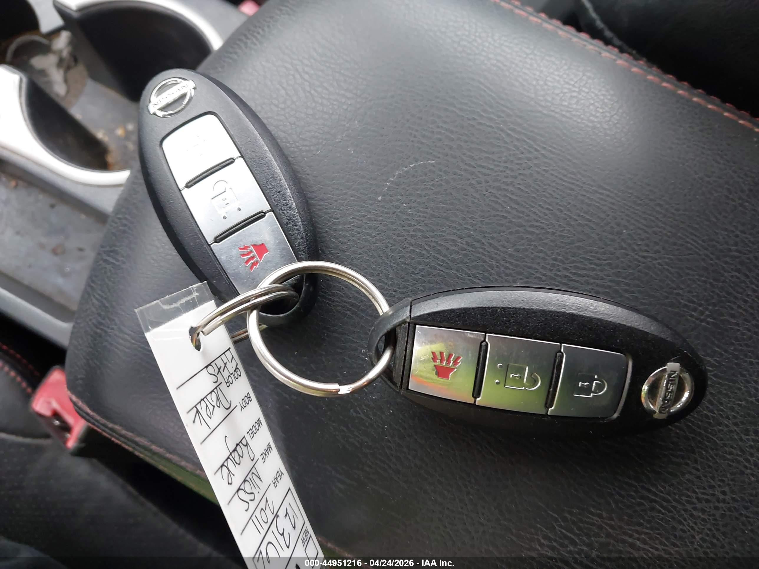 NISSAN ROGUE image 11