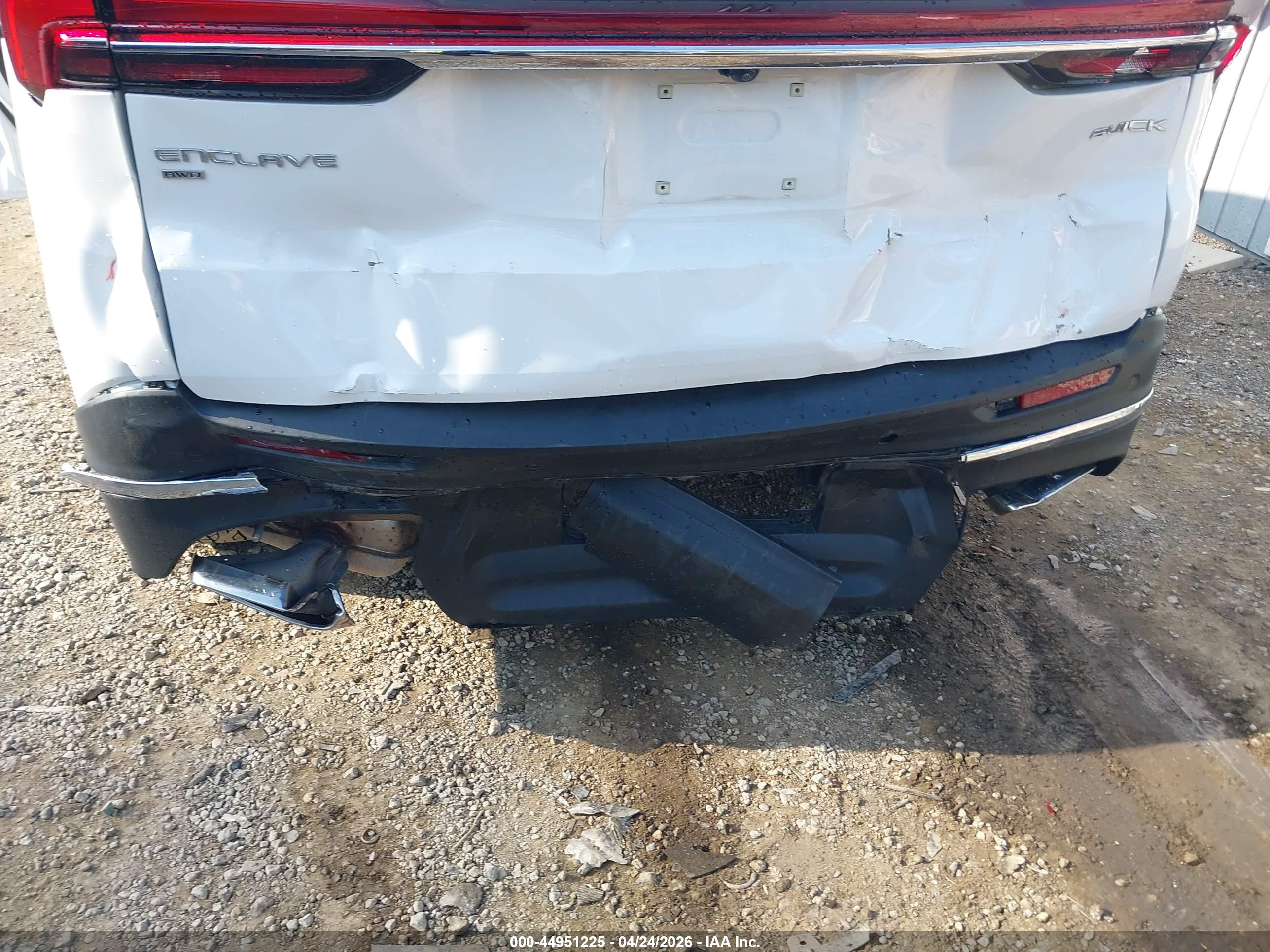 BUICK ENCLAVE image 6