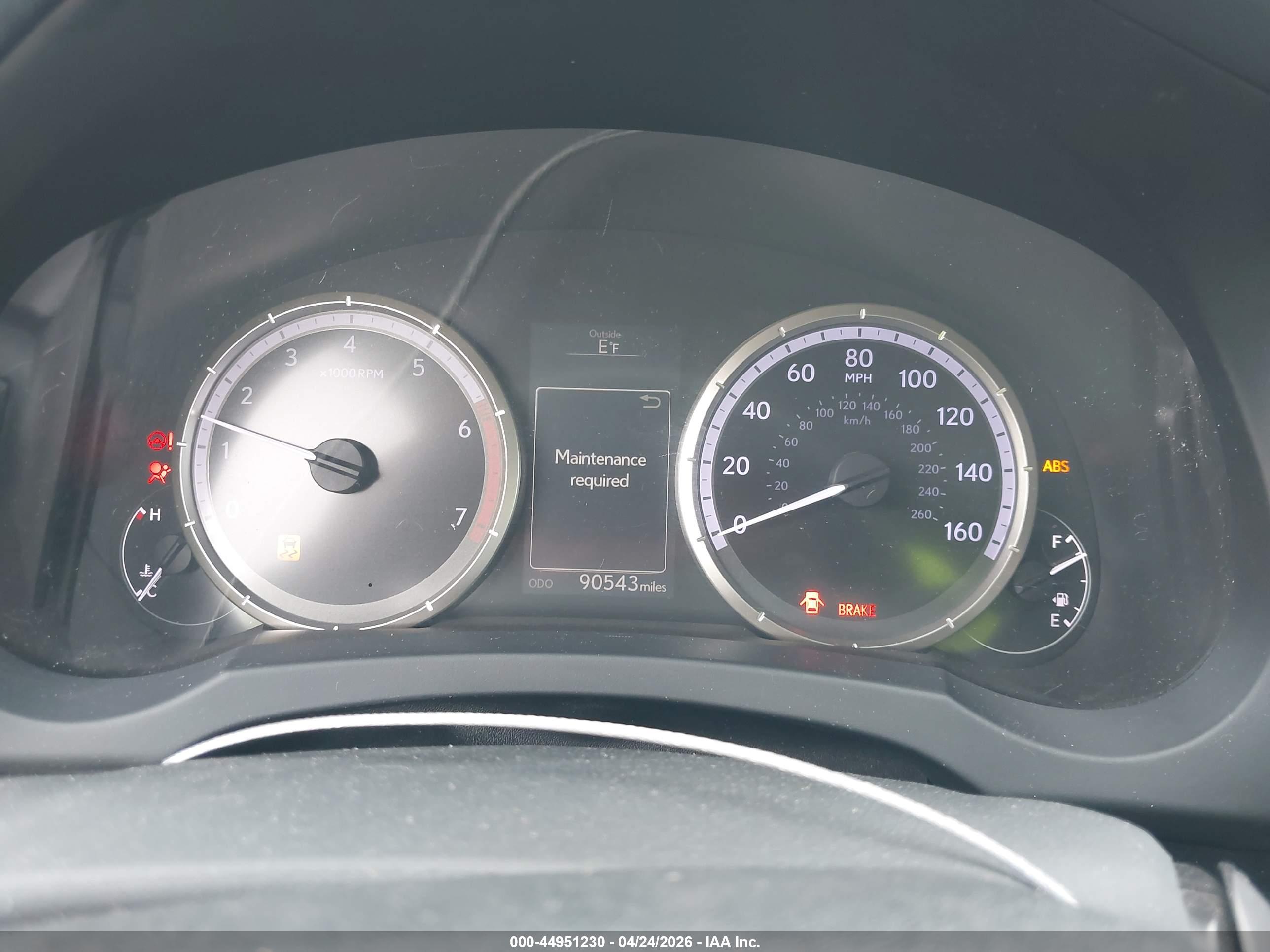 LEXUS RC image 7