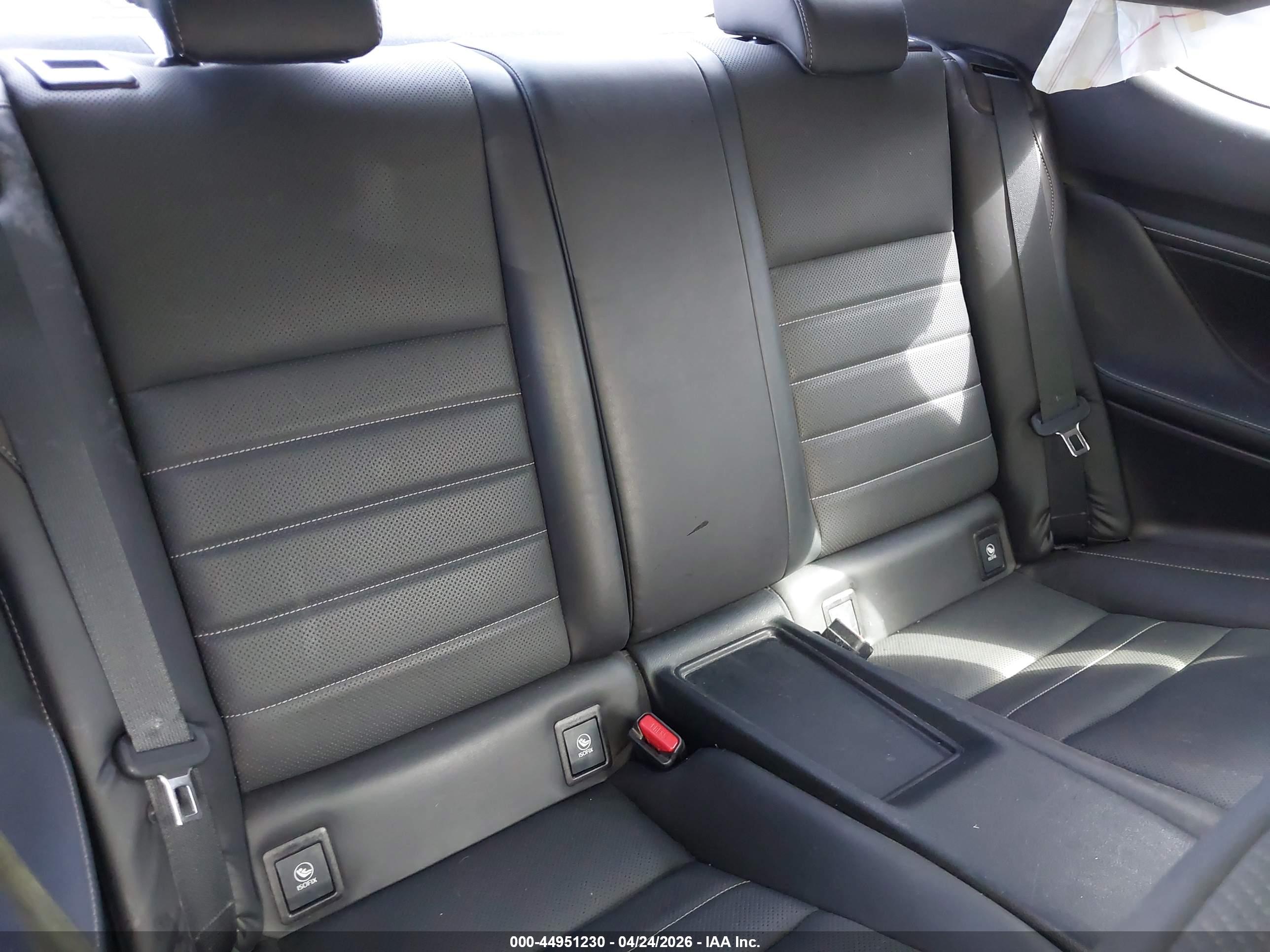 LEXUS RC image 8