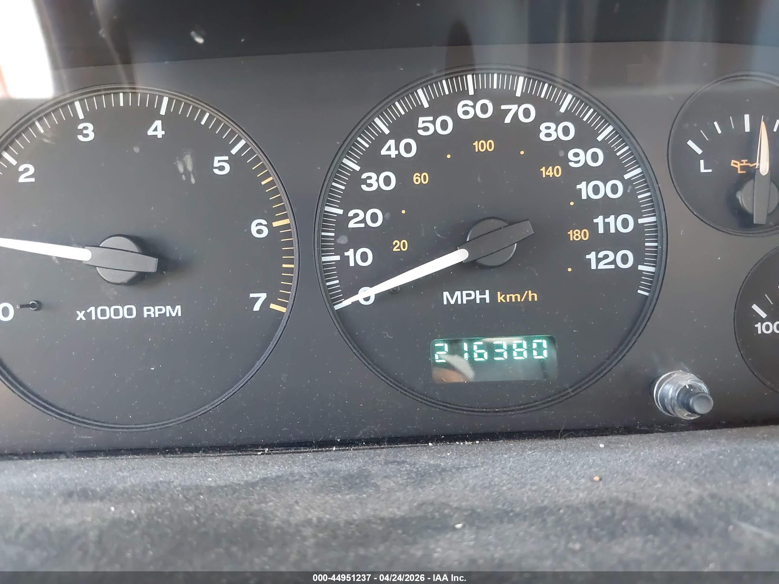 JEEP GRAND image 7