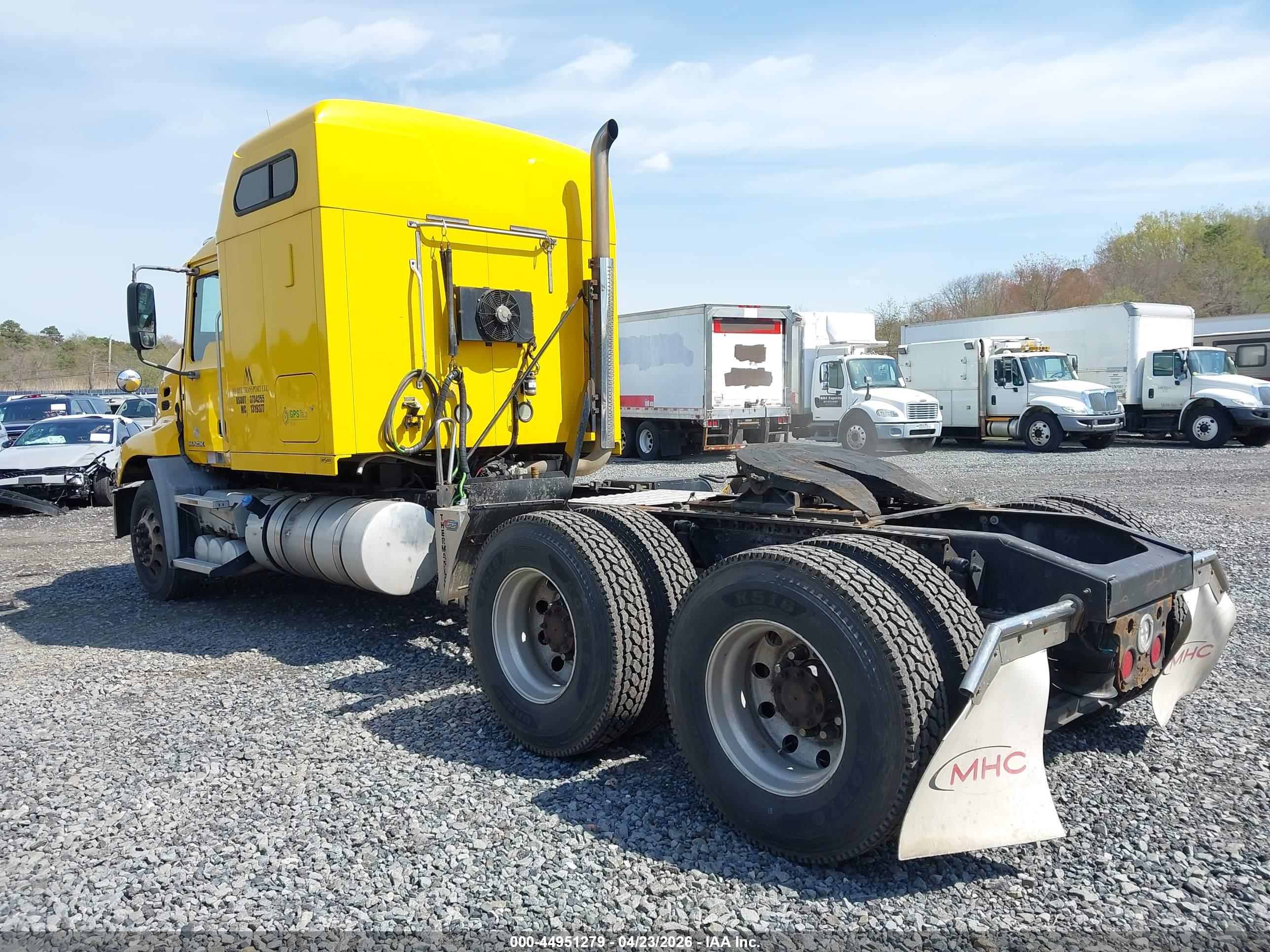 MACK 600 image 3