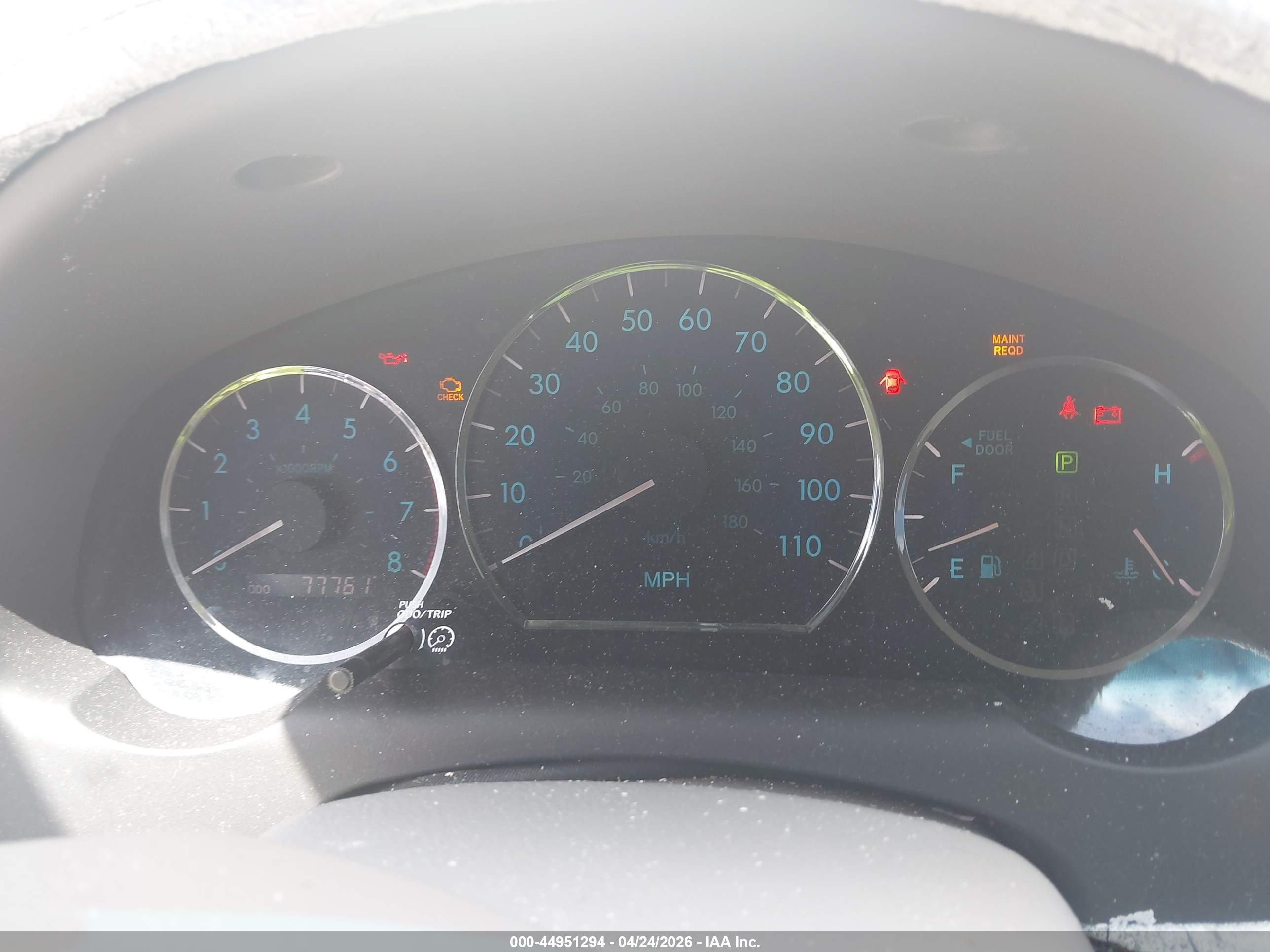 TOYOTA SIENNA image 7