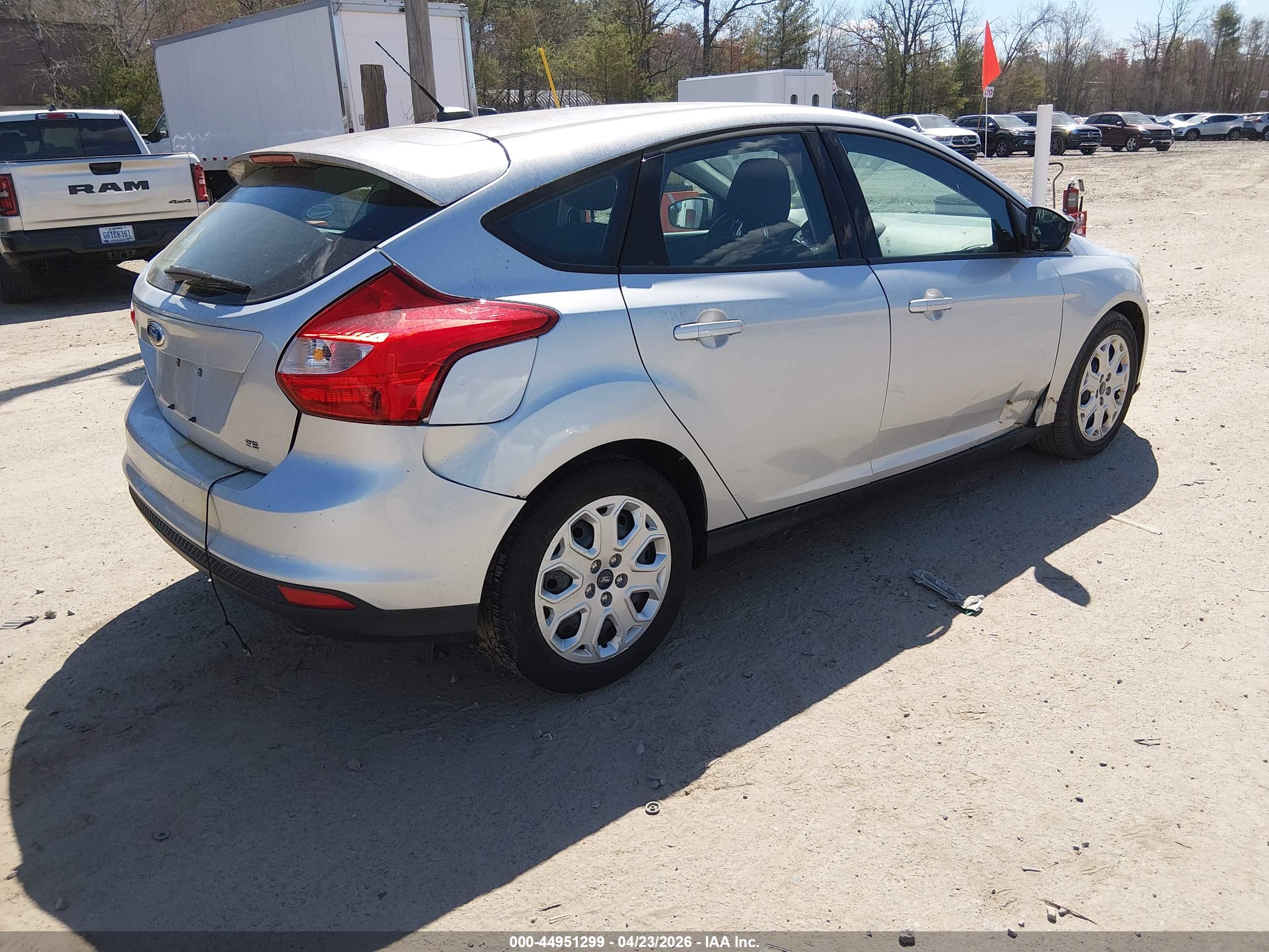 FORD FOCUS image 4
