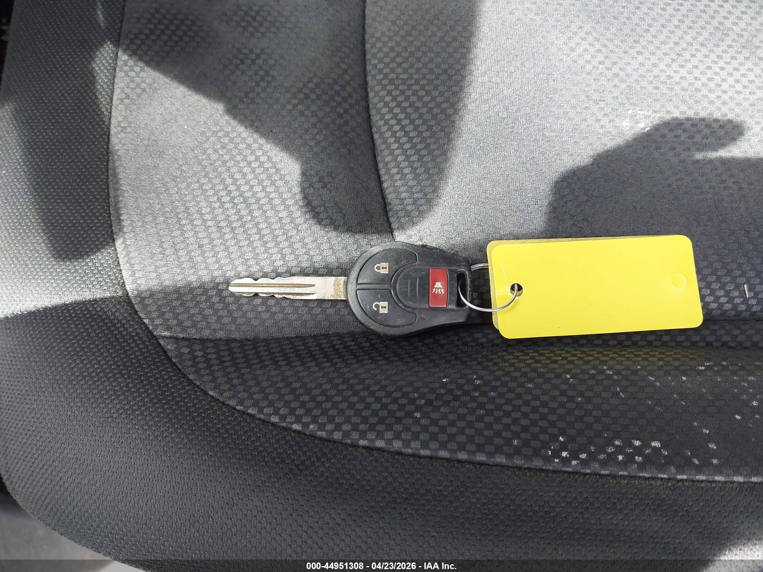 NISSAN ROGUE image 11