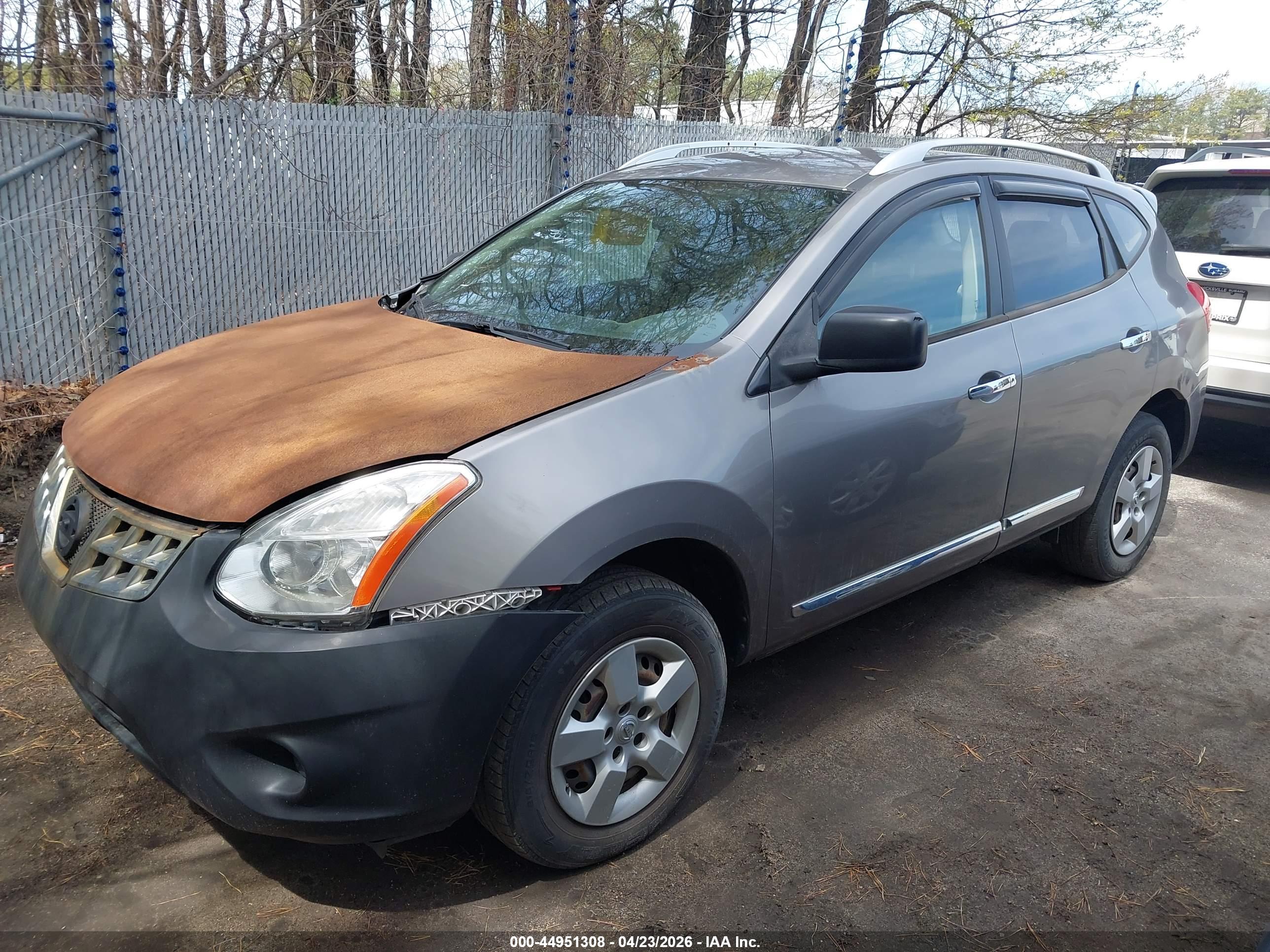 NISSAN ROGUE image 2