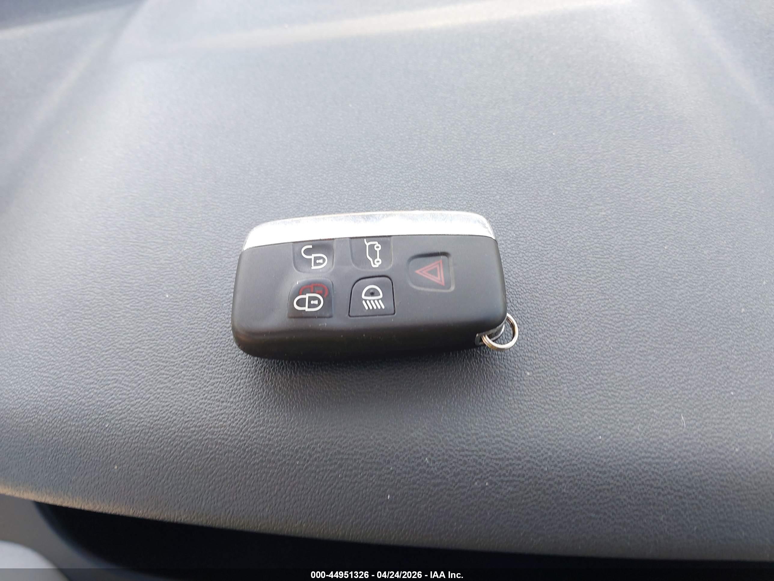 LAND ROVER image 11
