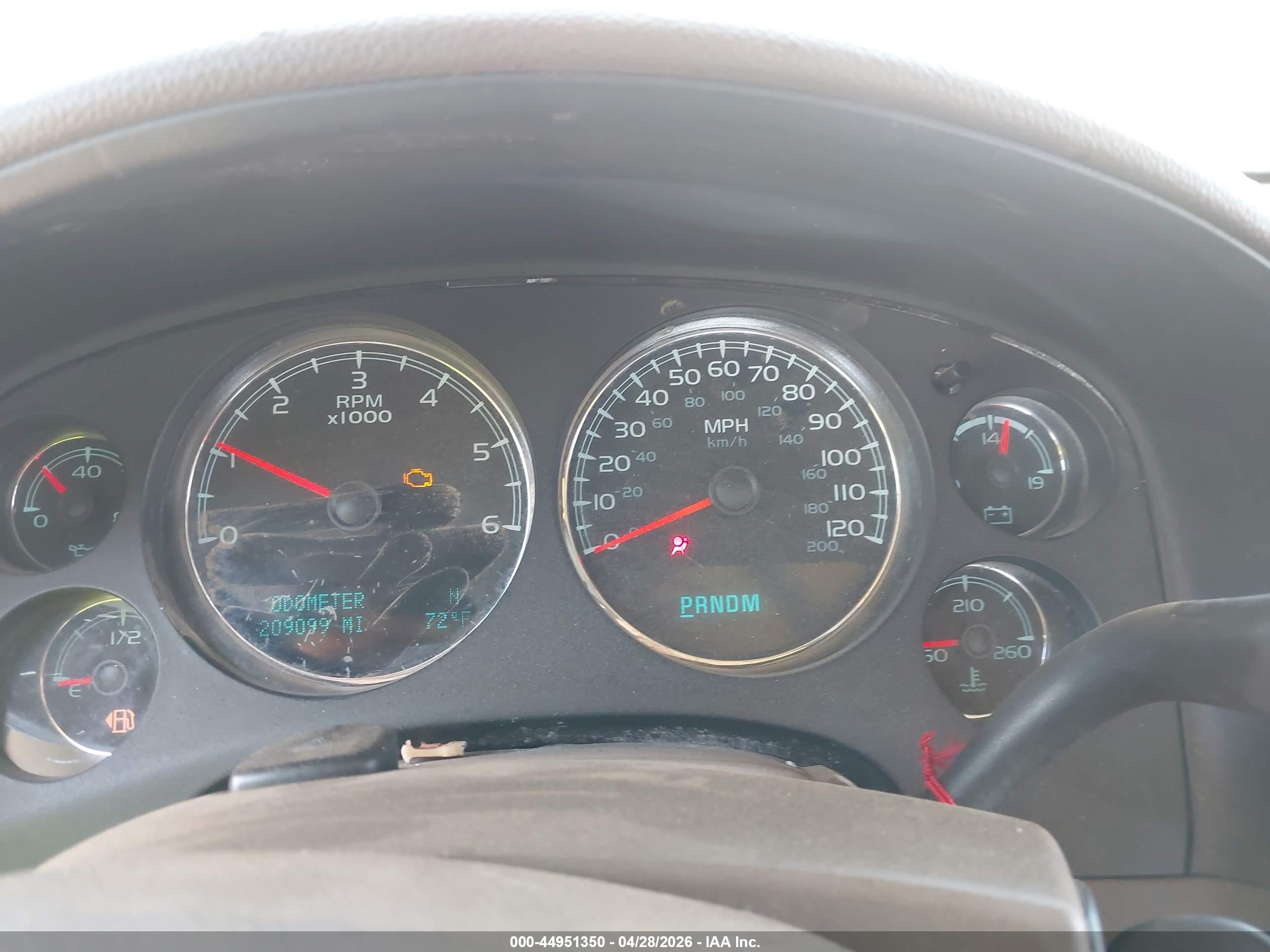 CHEVROLET TAHOE image 7