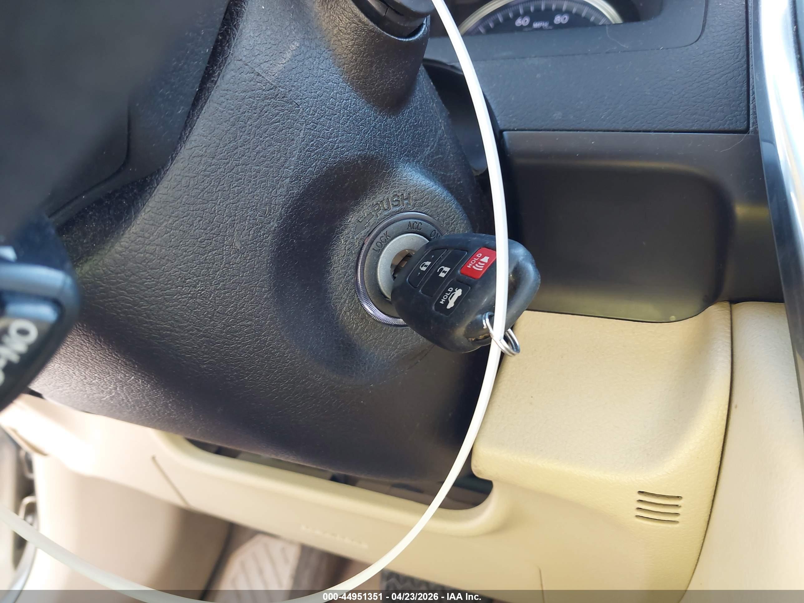 TOYOTA CAMRY image 11
