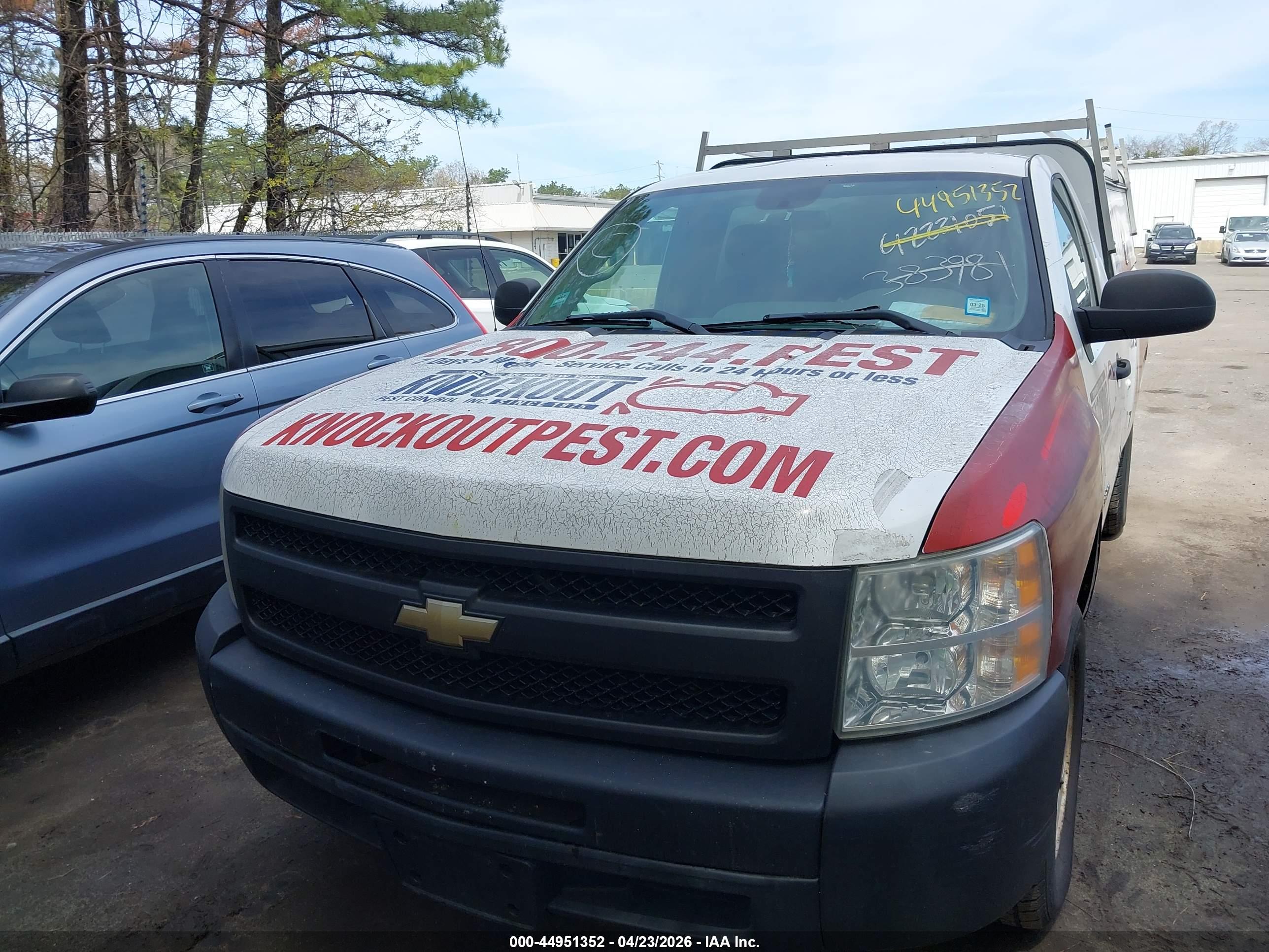 CHEVROLET SILVERADO image 6