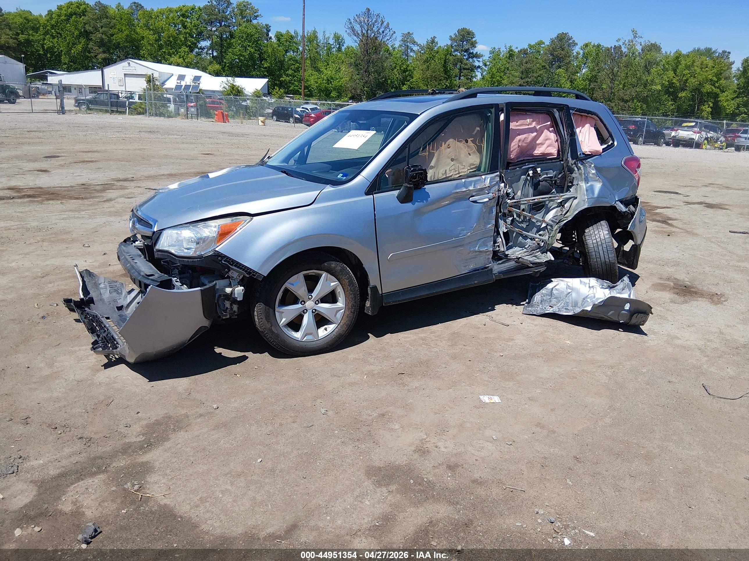 SUBARU FORESTER image 2