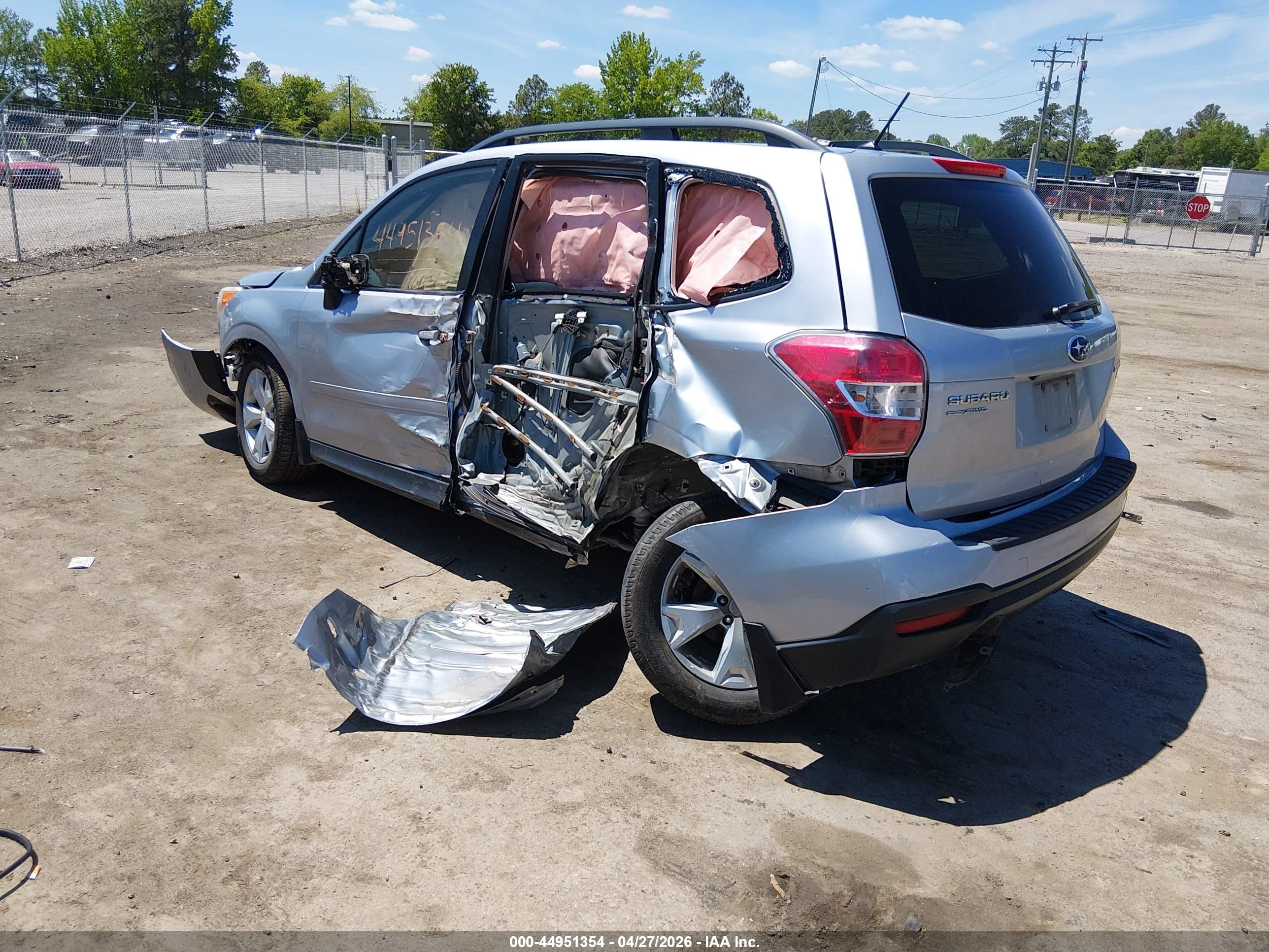SUBARU FORESTER image 3