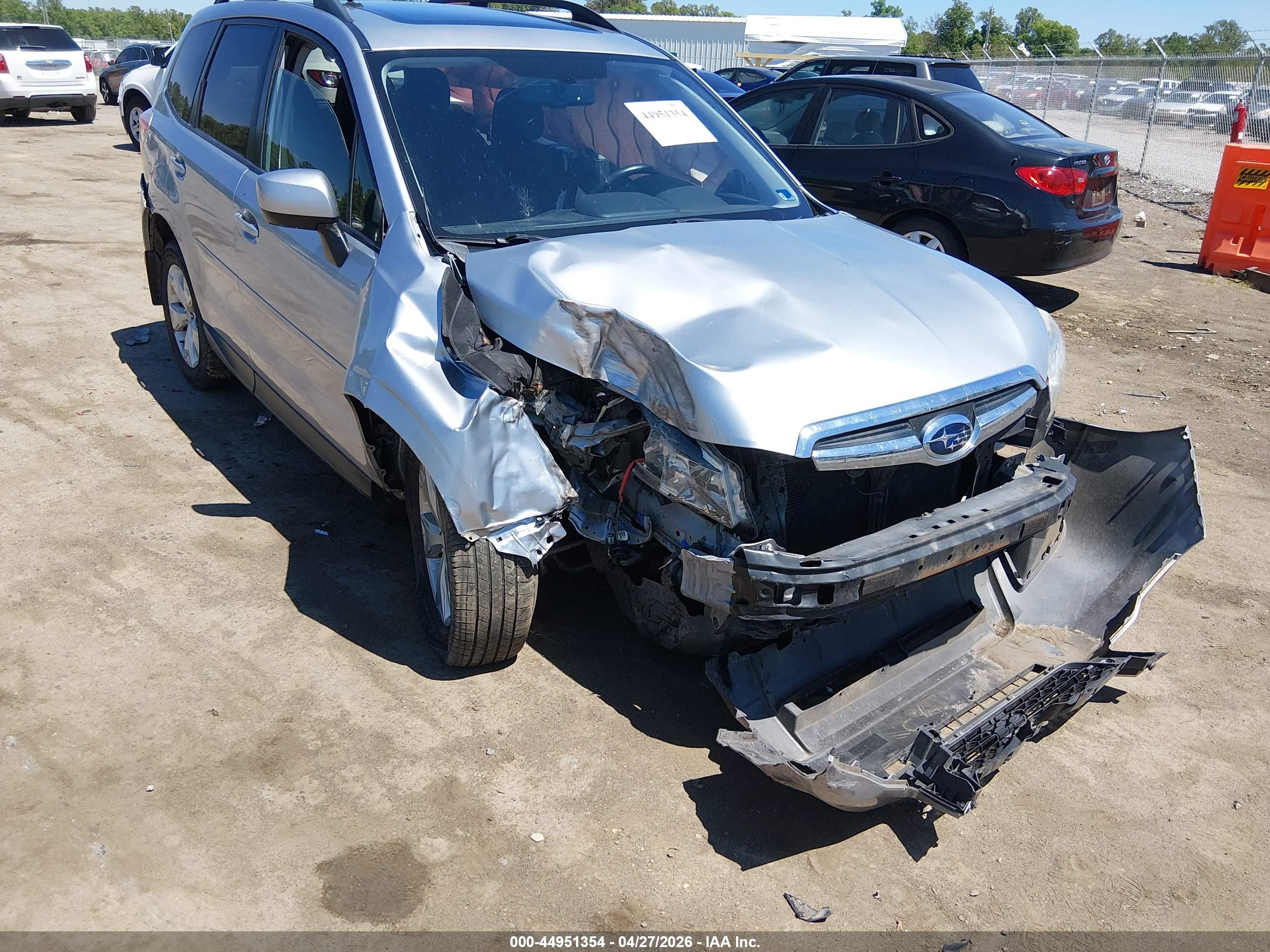 SUBARU FORESTER image 6