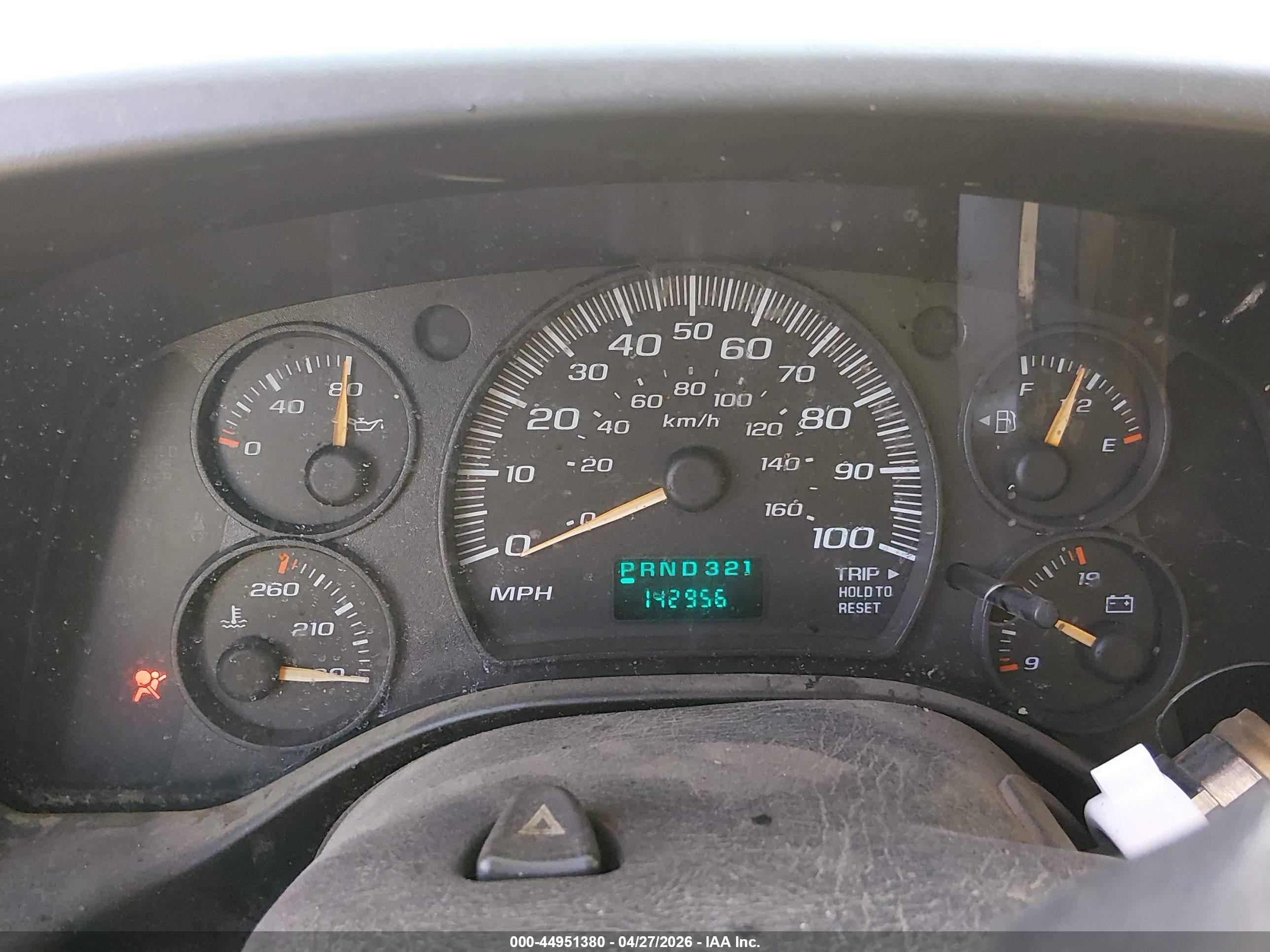 CHEVROLET EXPRESS image 7