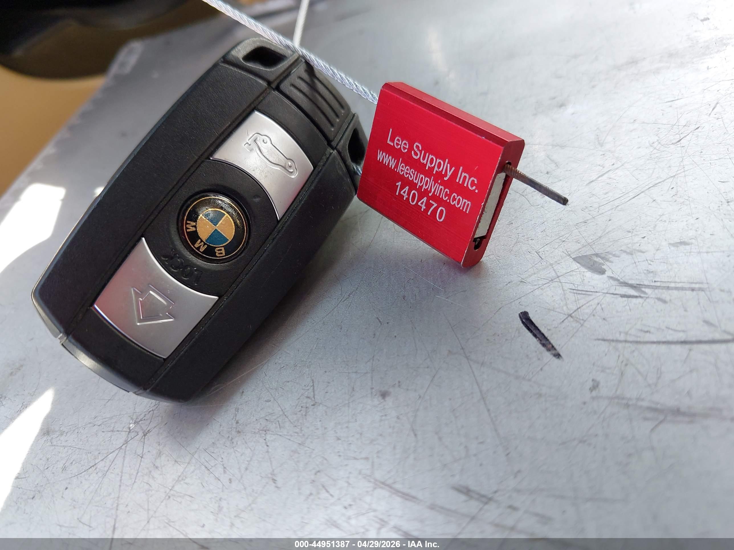 BMW 328I image 11