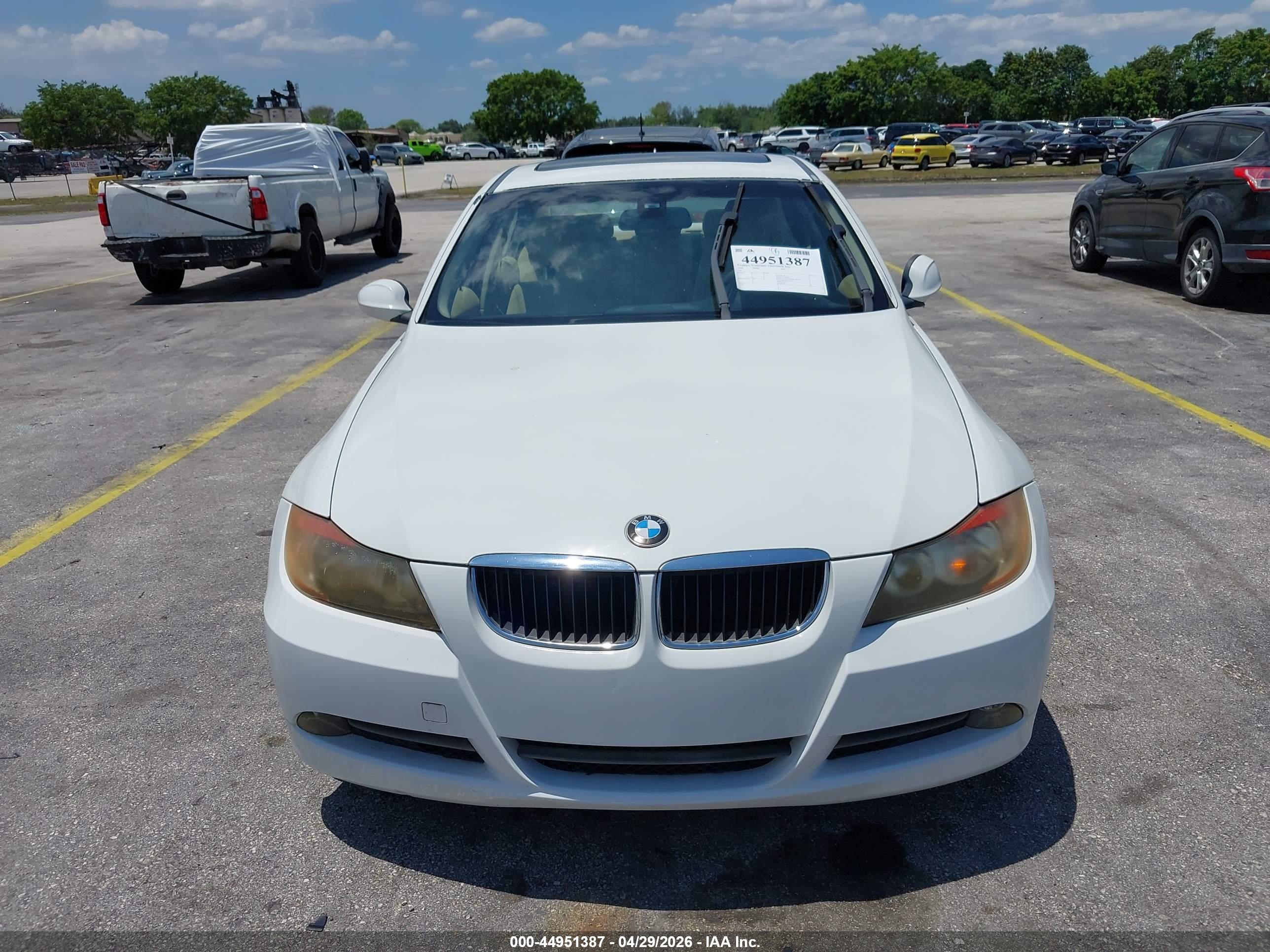 BMW 328I image 6