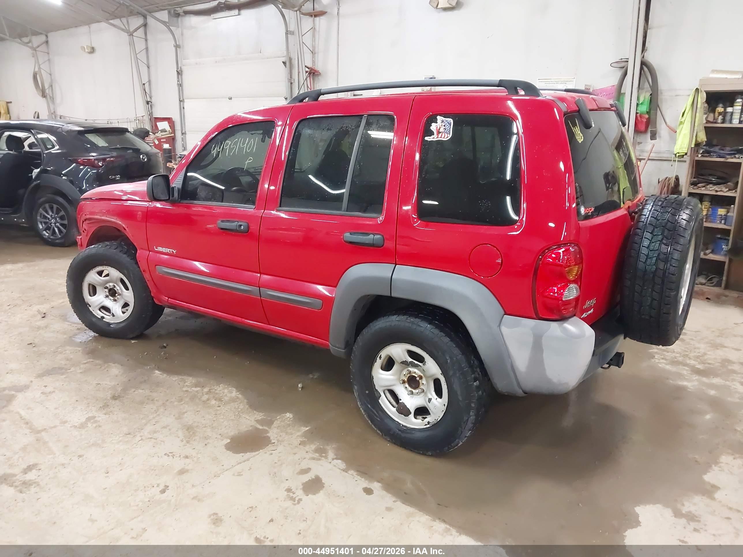 JEEP LIBERTY image 3