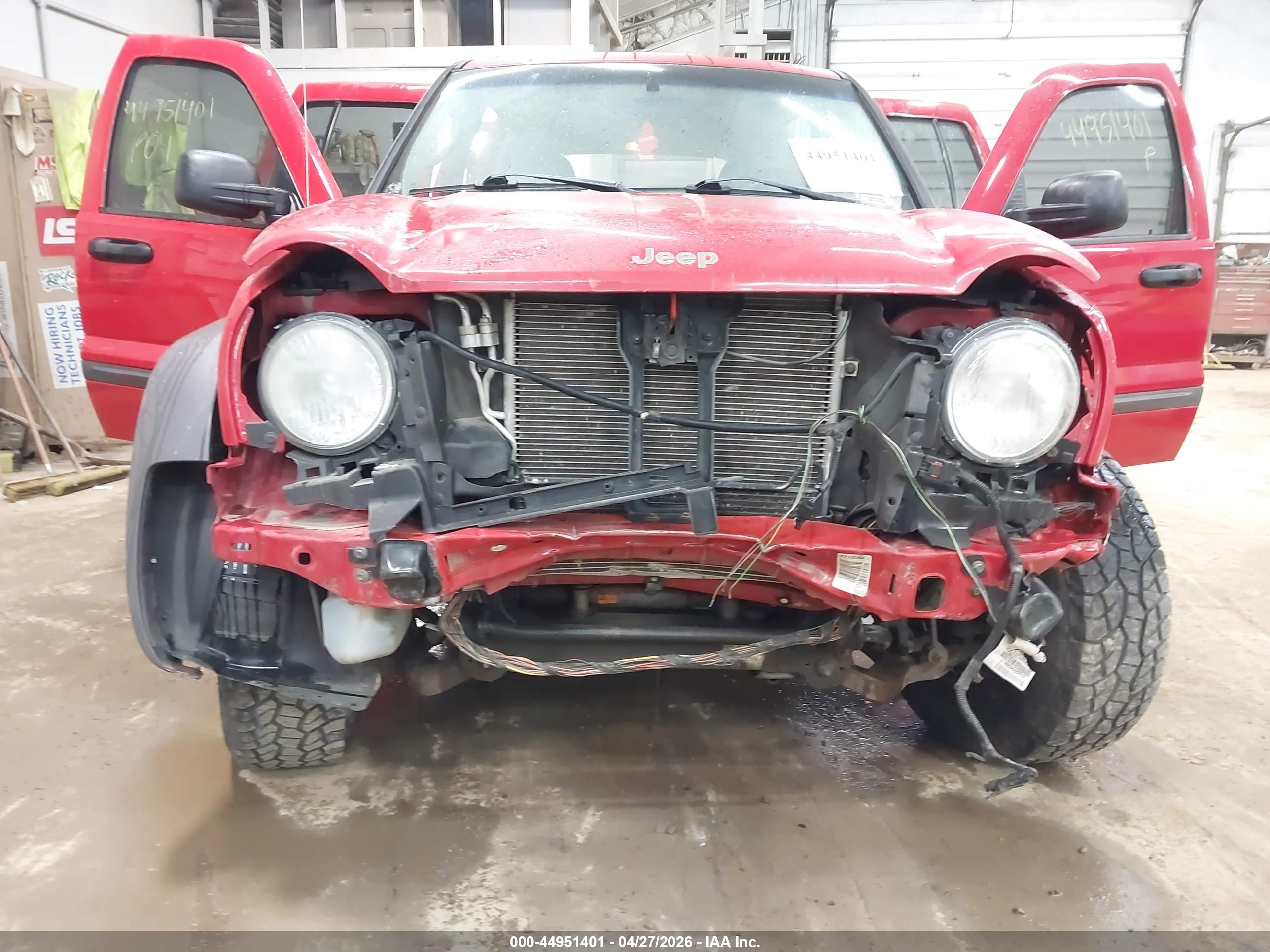 JEEP LIBERTY image 6